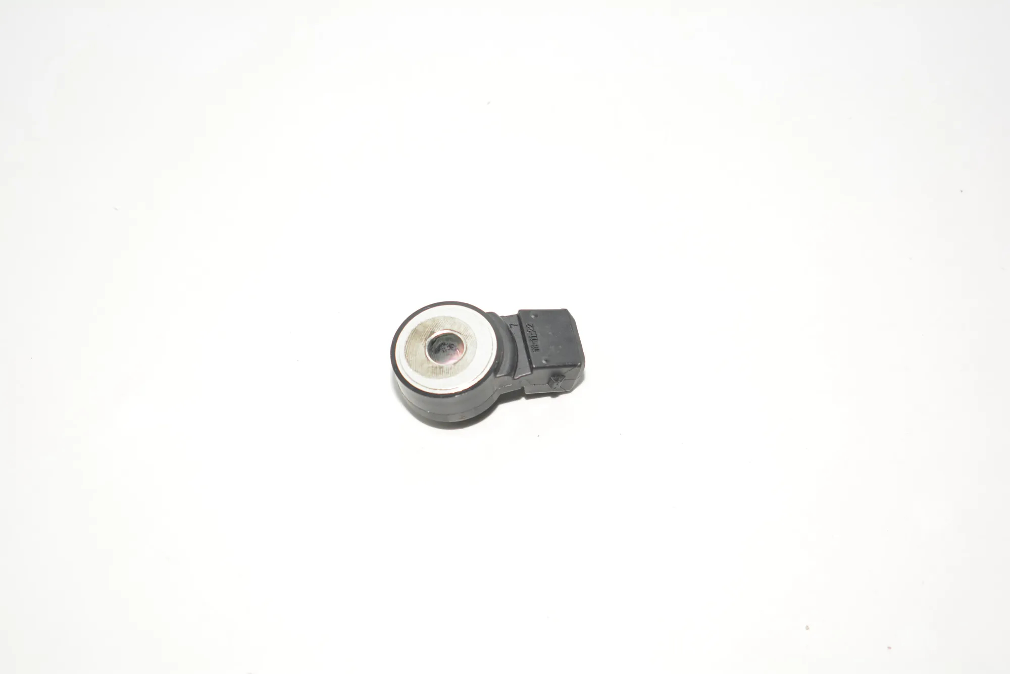 Engine Knock Sensor – OEM 7636937 · BMW 2 Cabrio (F23) (2014 - 2021) 230 i (2015 -, 2.0 L, 185 kW) 2018 – 5