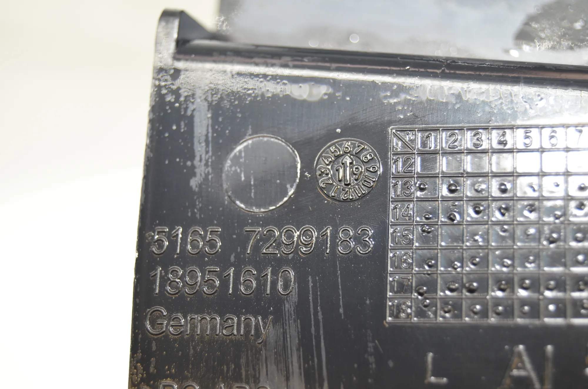 Other Body Parts – OEM 7299184 · BMW i3 (I01) s Range Extender 2019 – 5