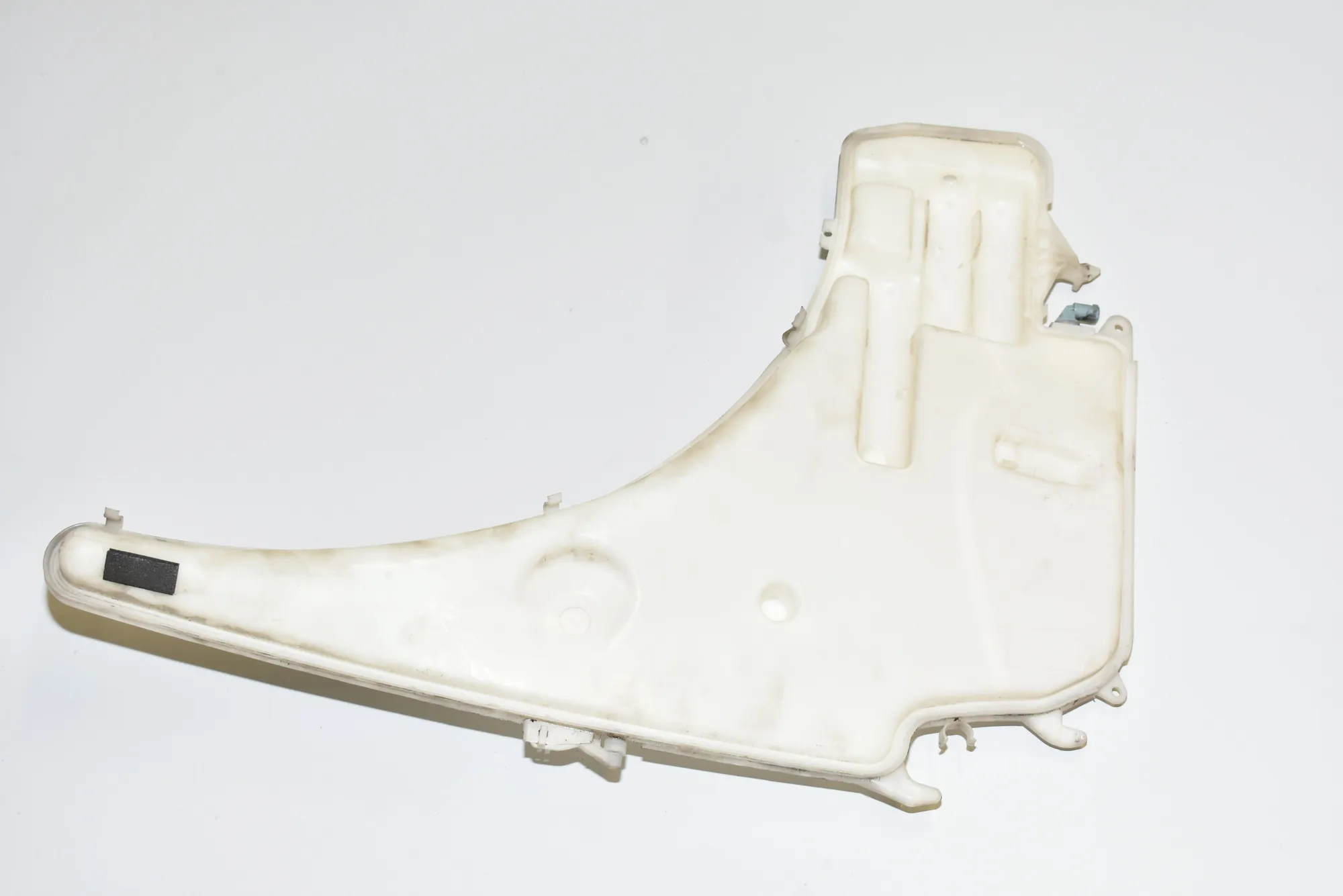 Window Washer Tank – OEM 7124231 · BMW 3 (E90) 318 d 2009
