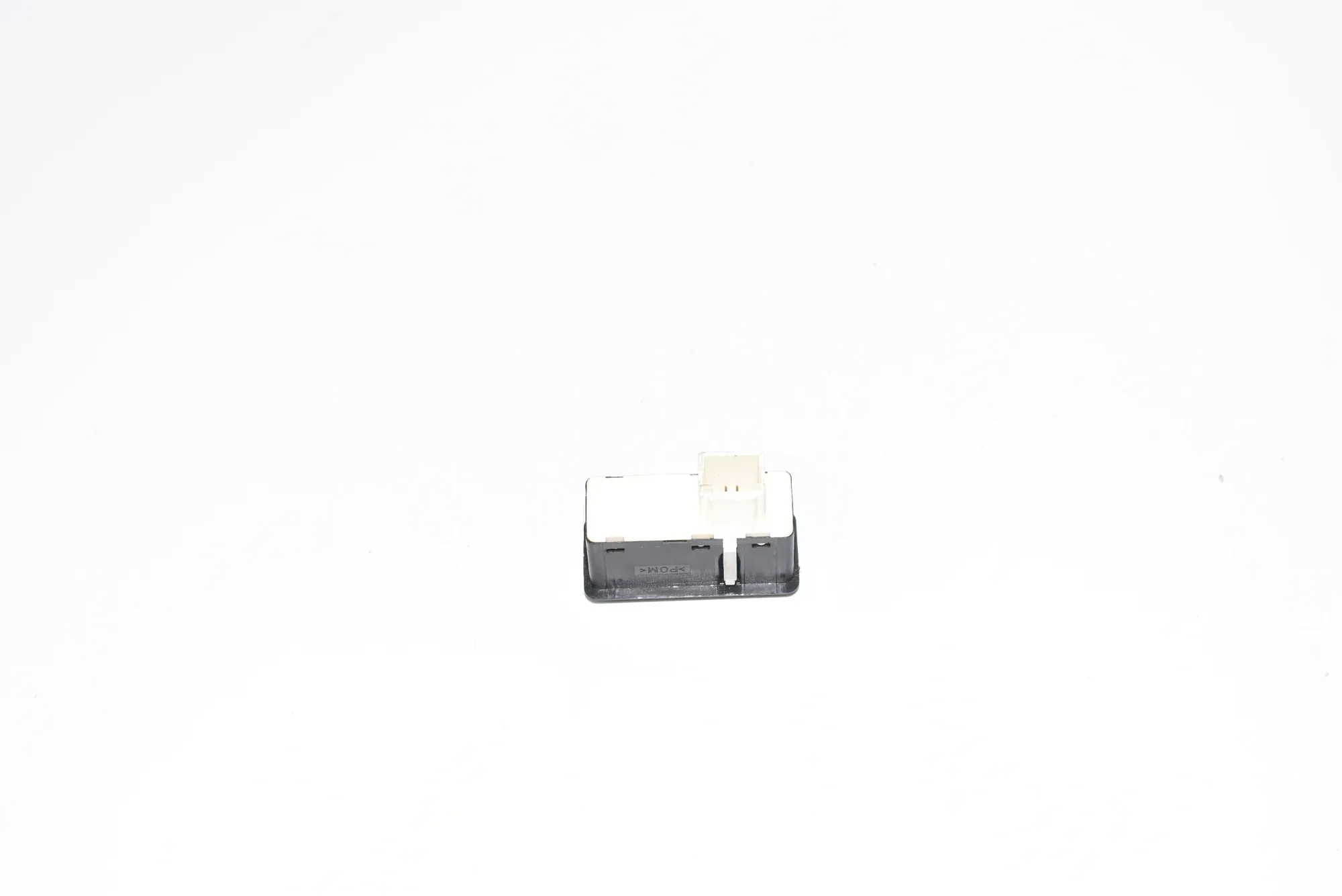 Switches – OEM 8352160 · BMW 5 Touring (E39) 525 d 2002 – 2
