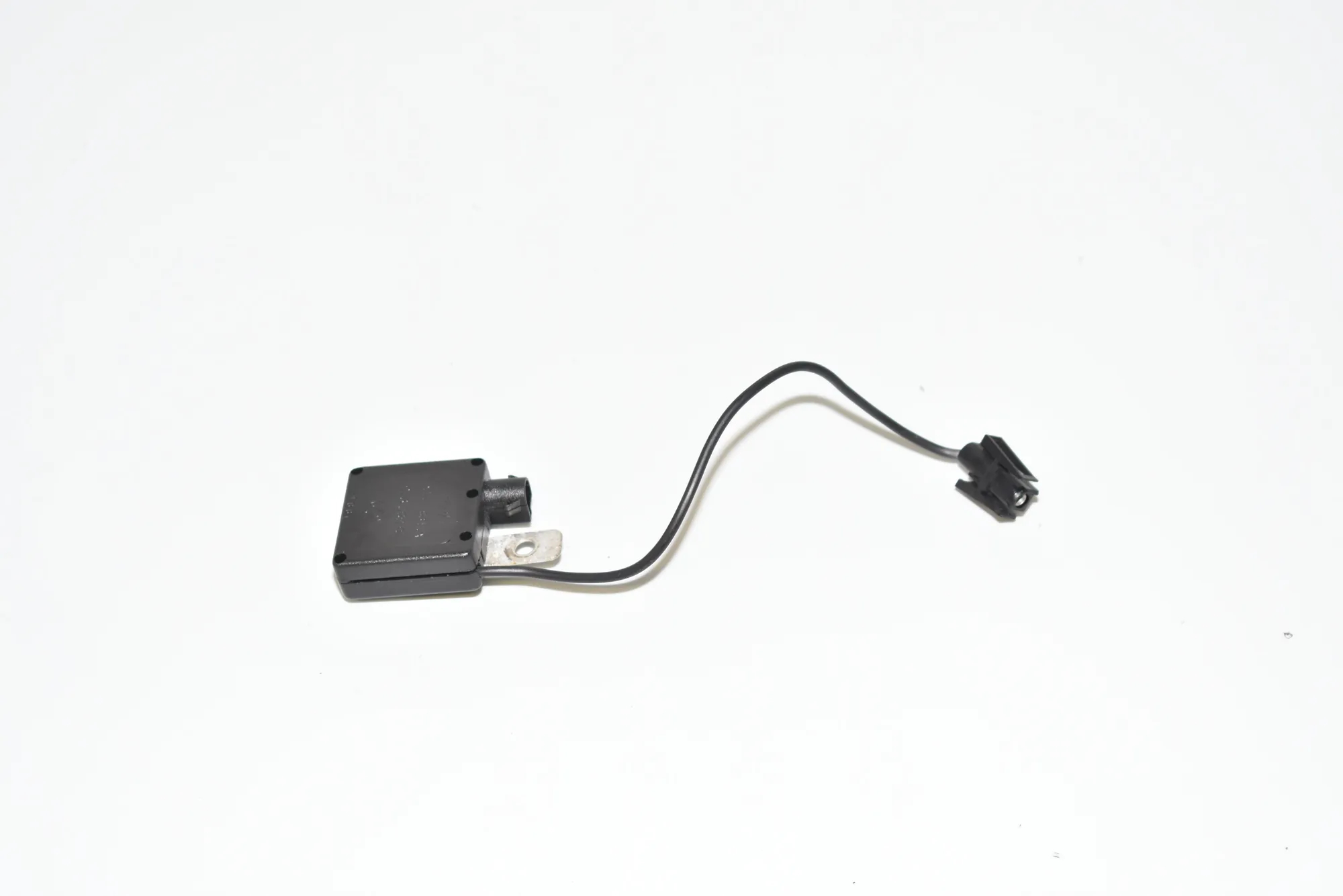 Antenna Amplifier – OEM 8380945 · BMW X5 (E53) 3.0 d 2006