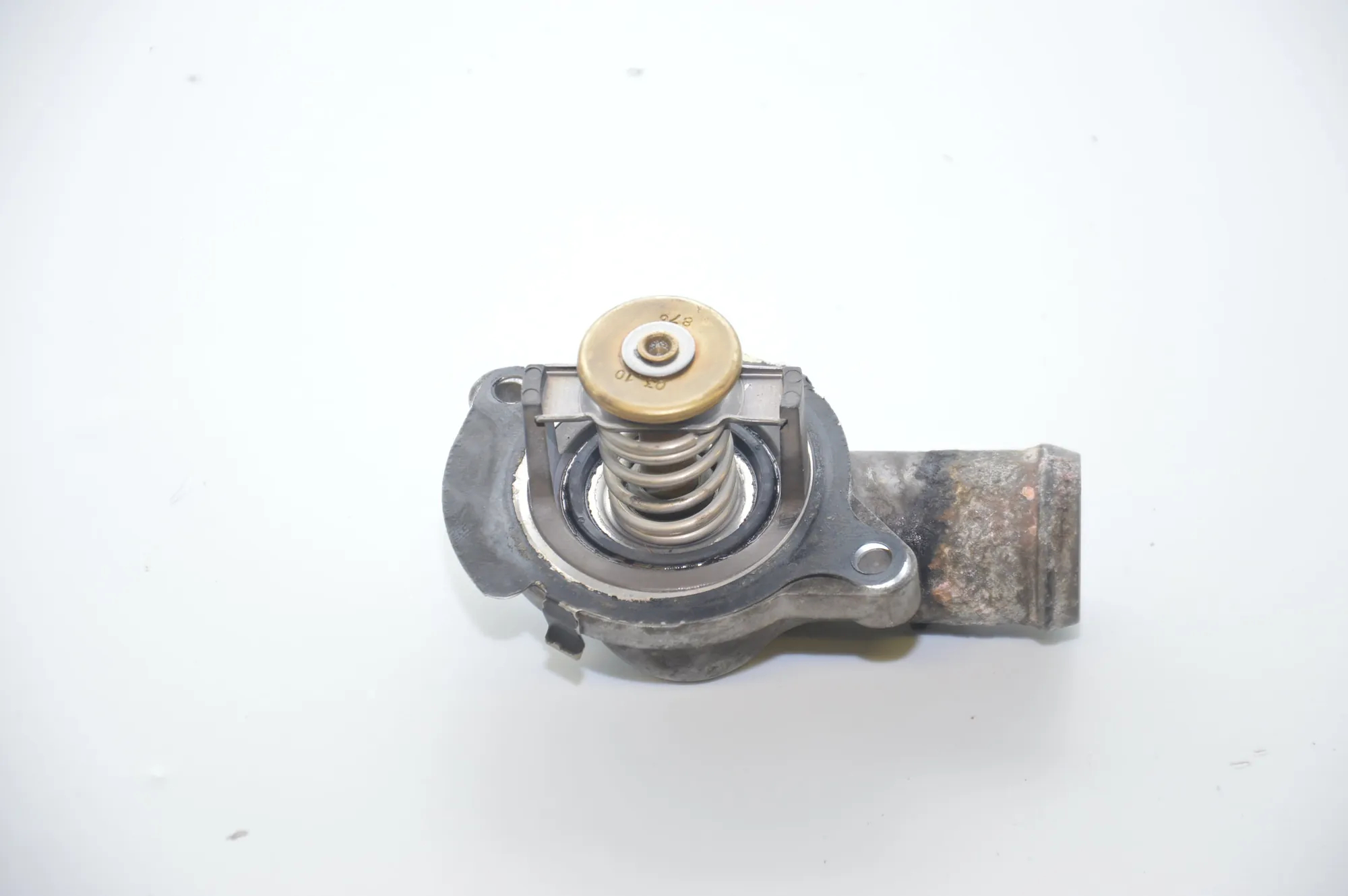 Thermostat – OEM 070121114 · VW TRANSPORTER V (T5) Minibus / passenger 2.5 TDI 2005 – 3