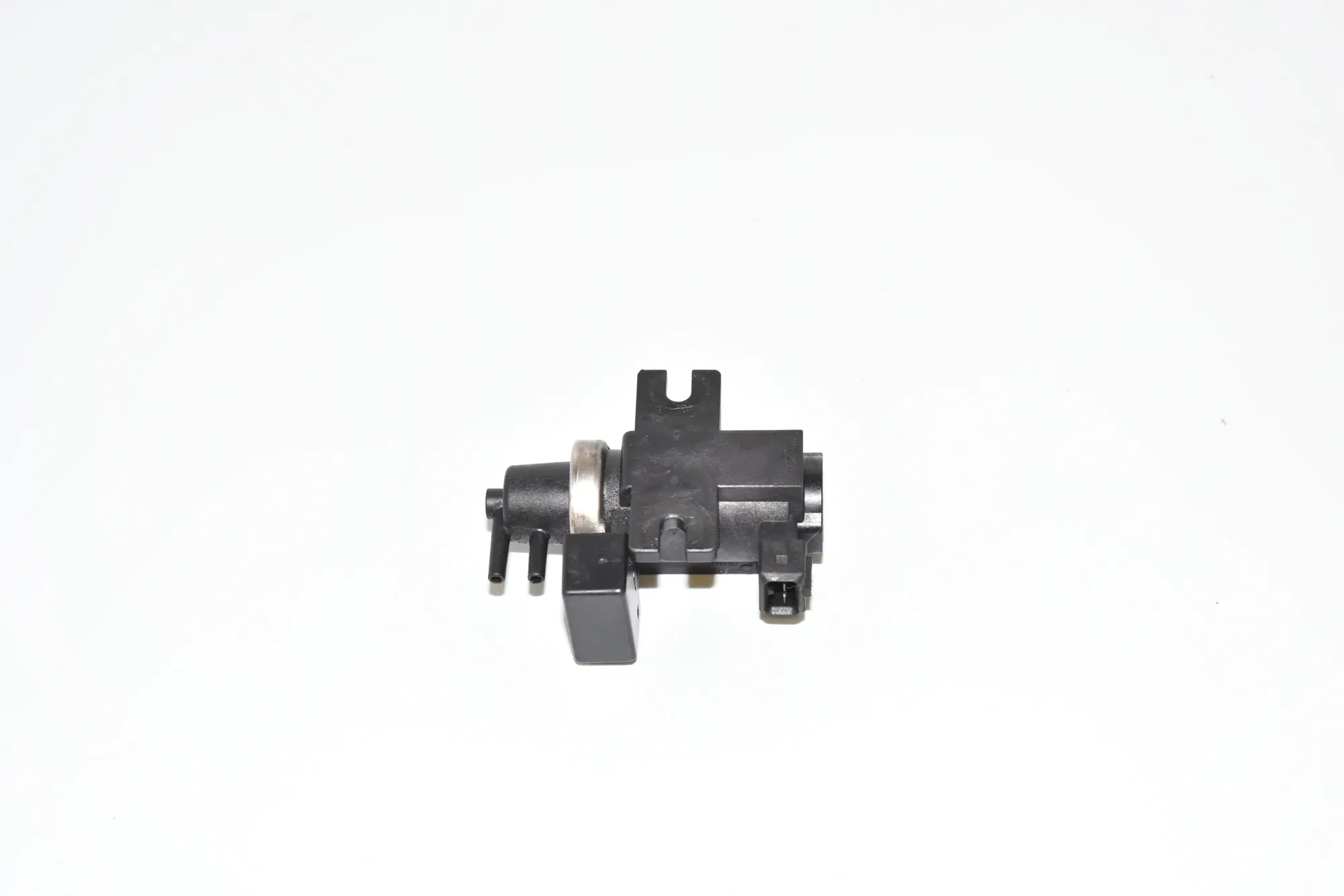 Solenoid Valve – OEM 2247906 · BMW 5 Touring (E39) 530 d 2002 – 3