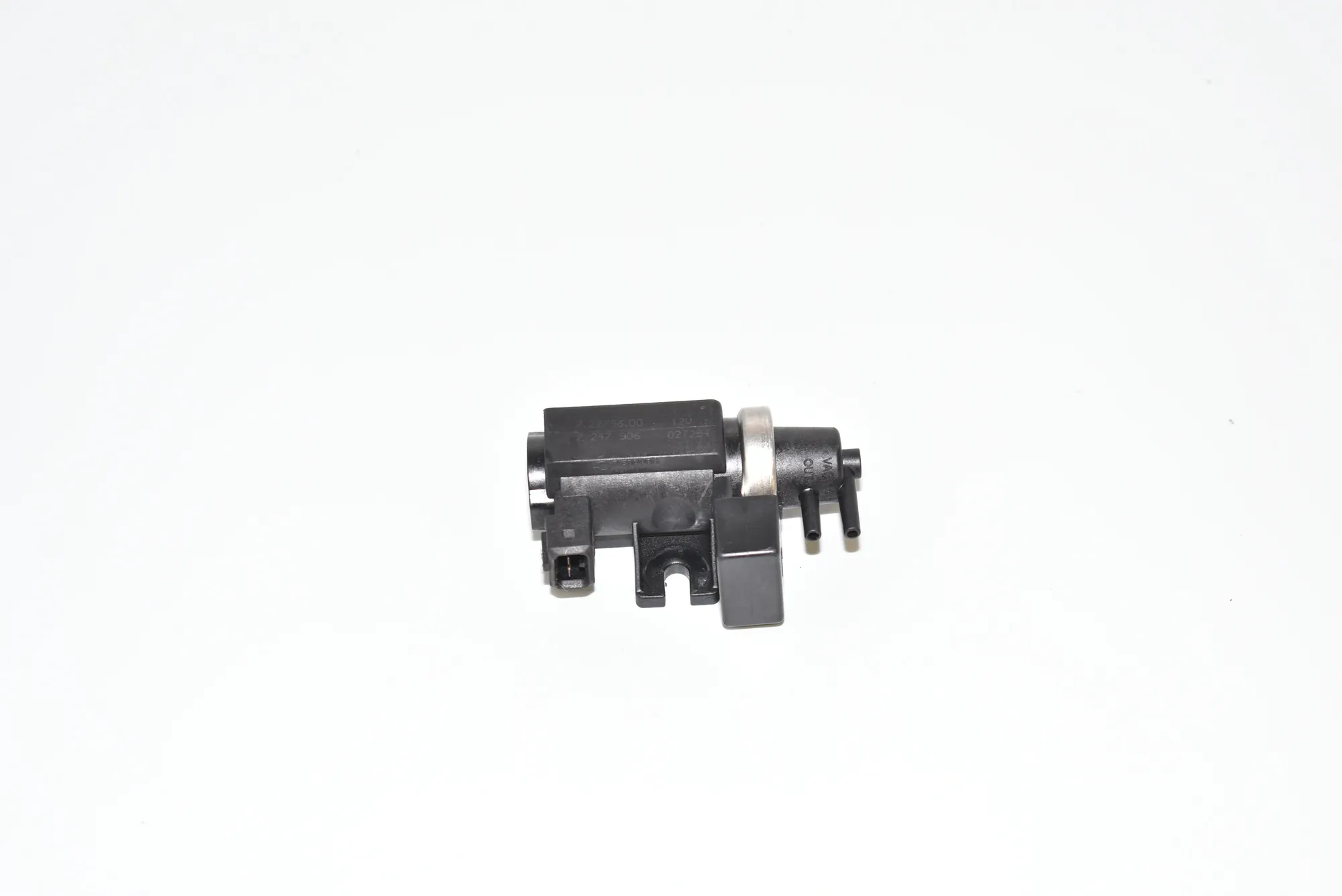 Solenoid Valve – OEM 2247906 · BMW 5 Touring (E39) 530 d 2002 – 2