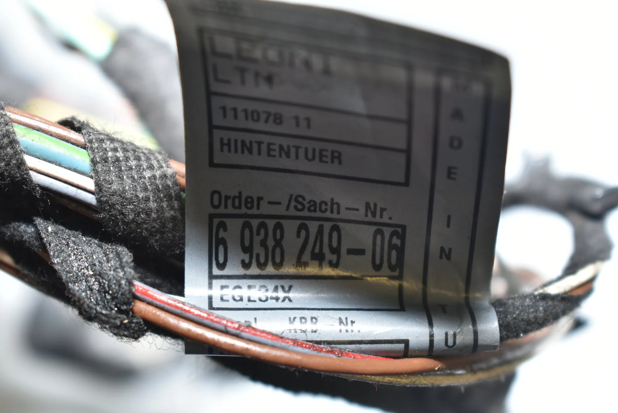 Rear Left Door Wiring – OEM 6938249 · BMW 3 (E90) 318 d 2009 – 3