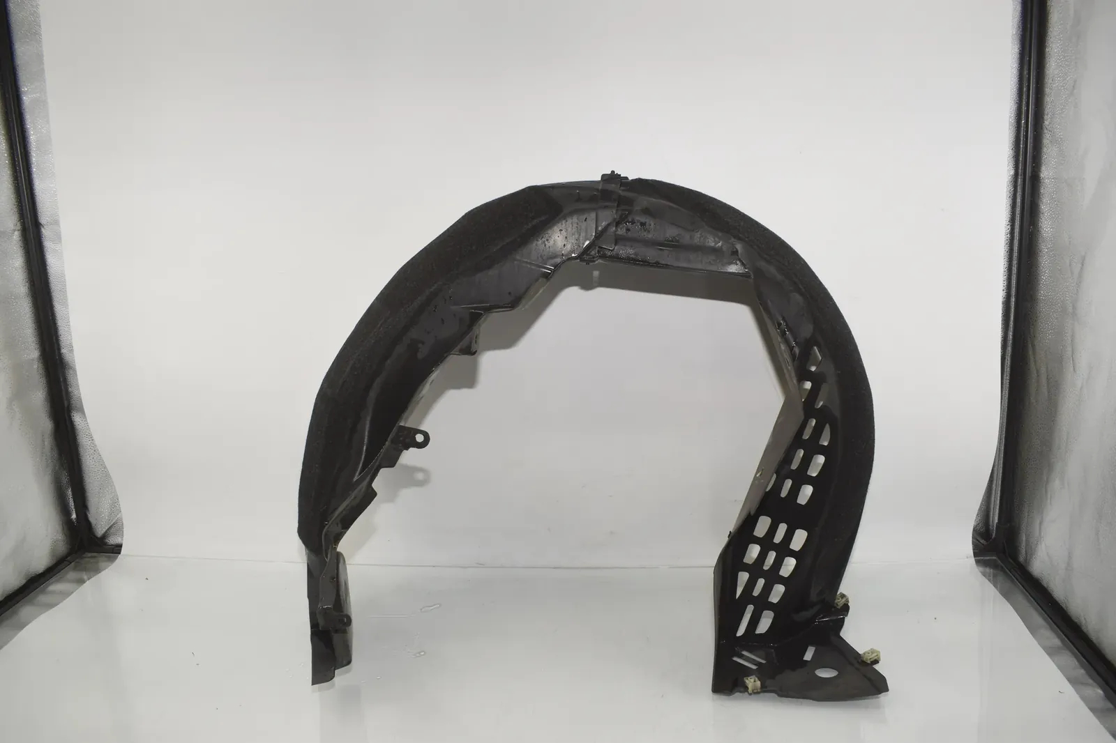 Rear Right Arch Liner – OEM 7394078 · BMW i3 (I01) s Range Extender 2019