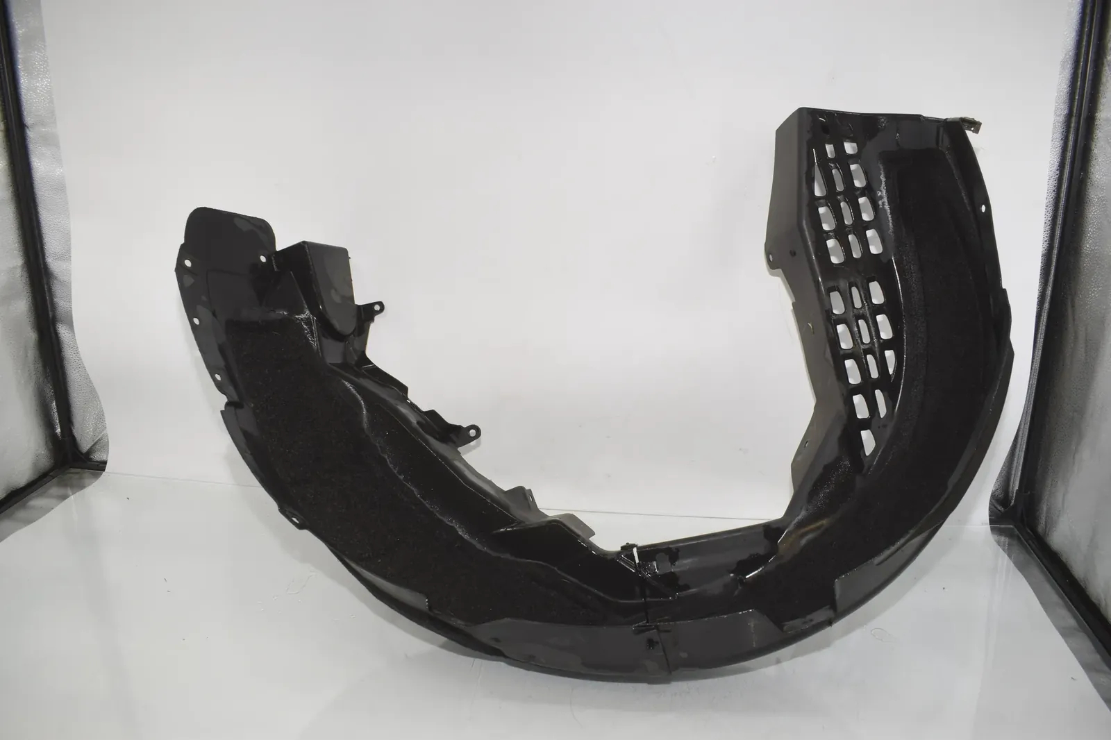 Rear Right Arch Liner – OEM 7394078 · BMW i3 (I01) s Range Extender 2019 – 3