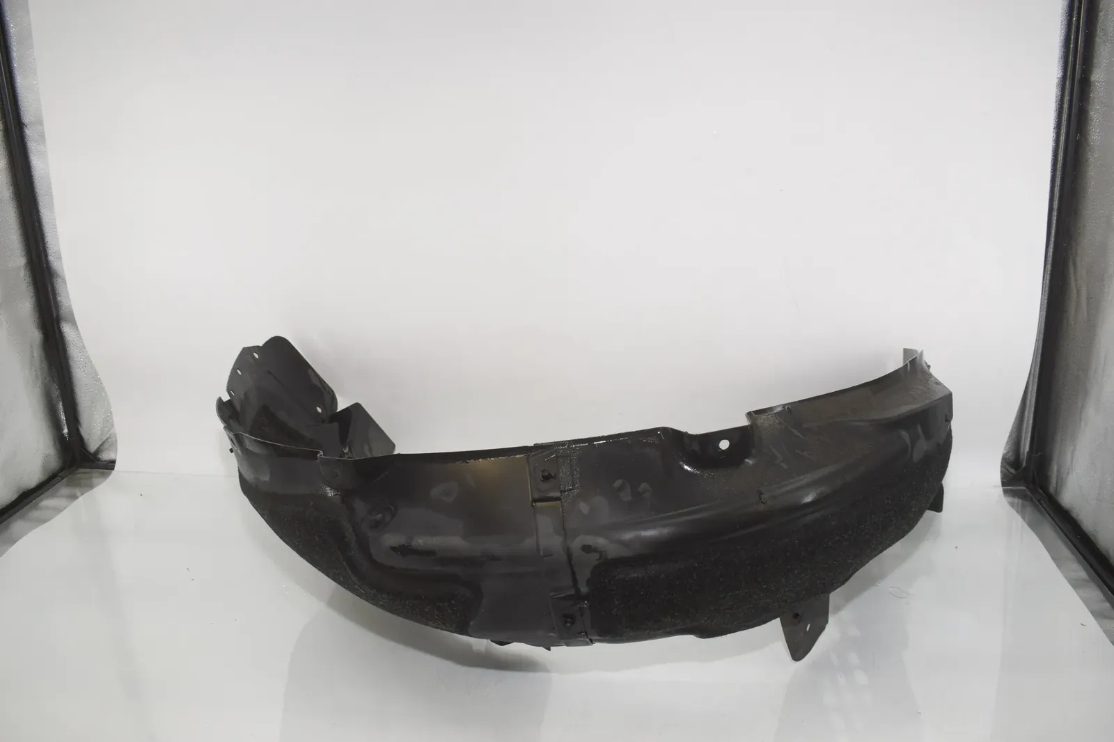 Rear Right Arch Liner – OEM 7394078 · BMW i3 (I01) s Range Extender 2019 – 2