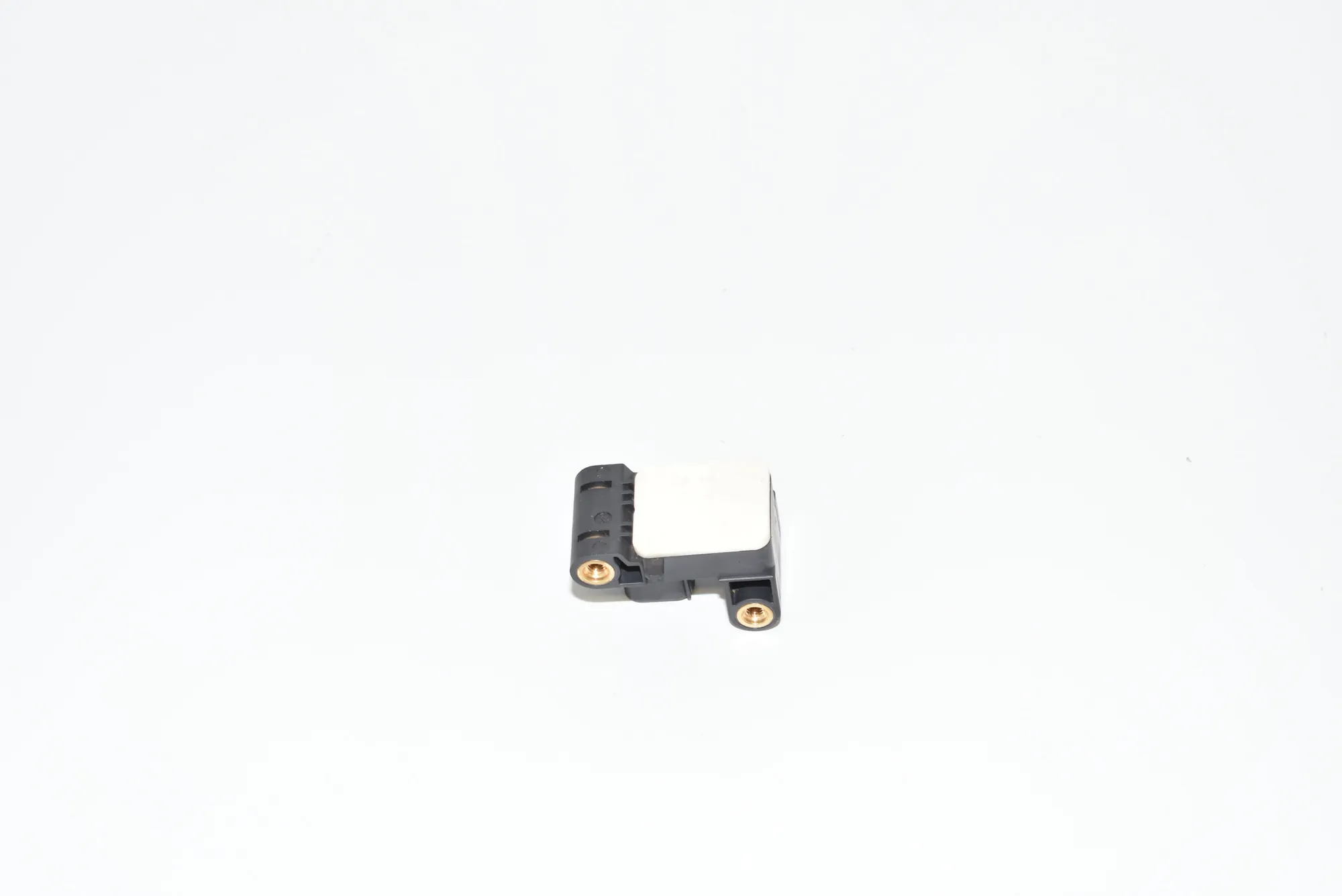 Front Left Impact Sensor – OEM 6911003 · BMW 3 (E90) 318 d 2009