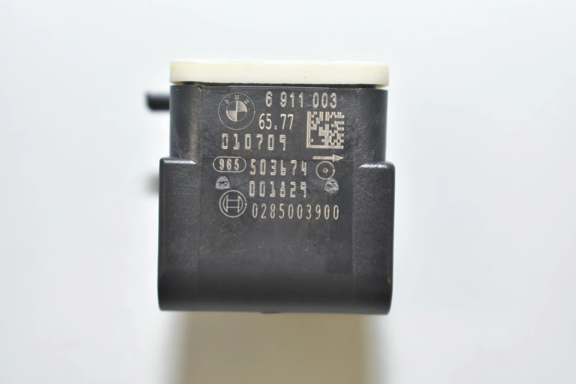 Front Left Impact Sensor – OEM 6911003 · BMW 3 (E90) 318 d 2009 – 4