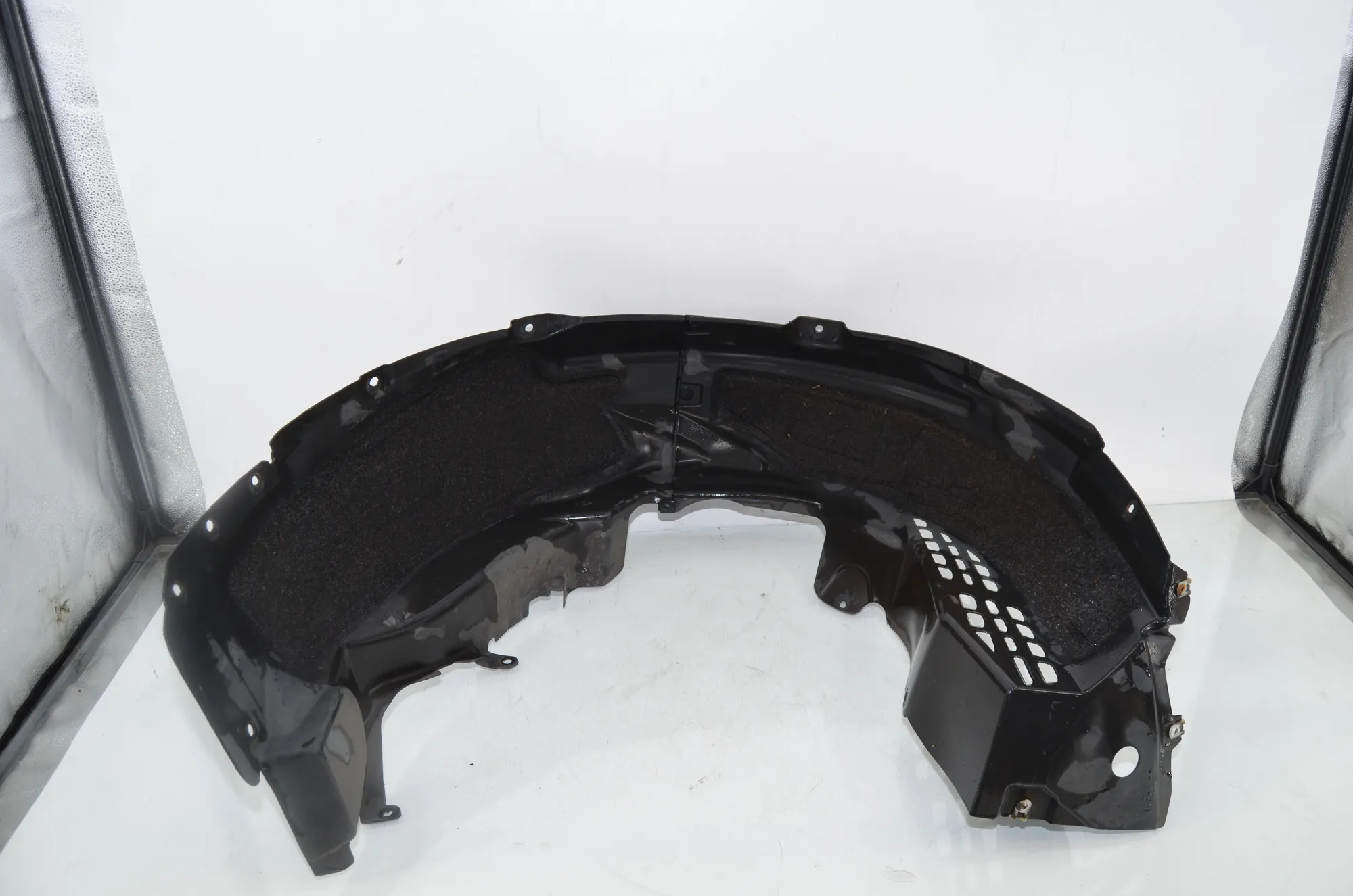 Rear Left Arch Liner – OEM 7394079 · BMW i3 (I01) s Range Extender 2019