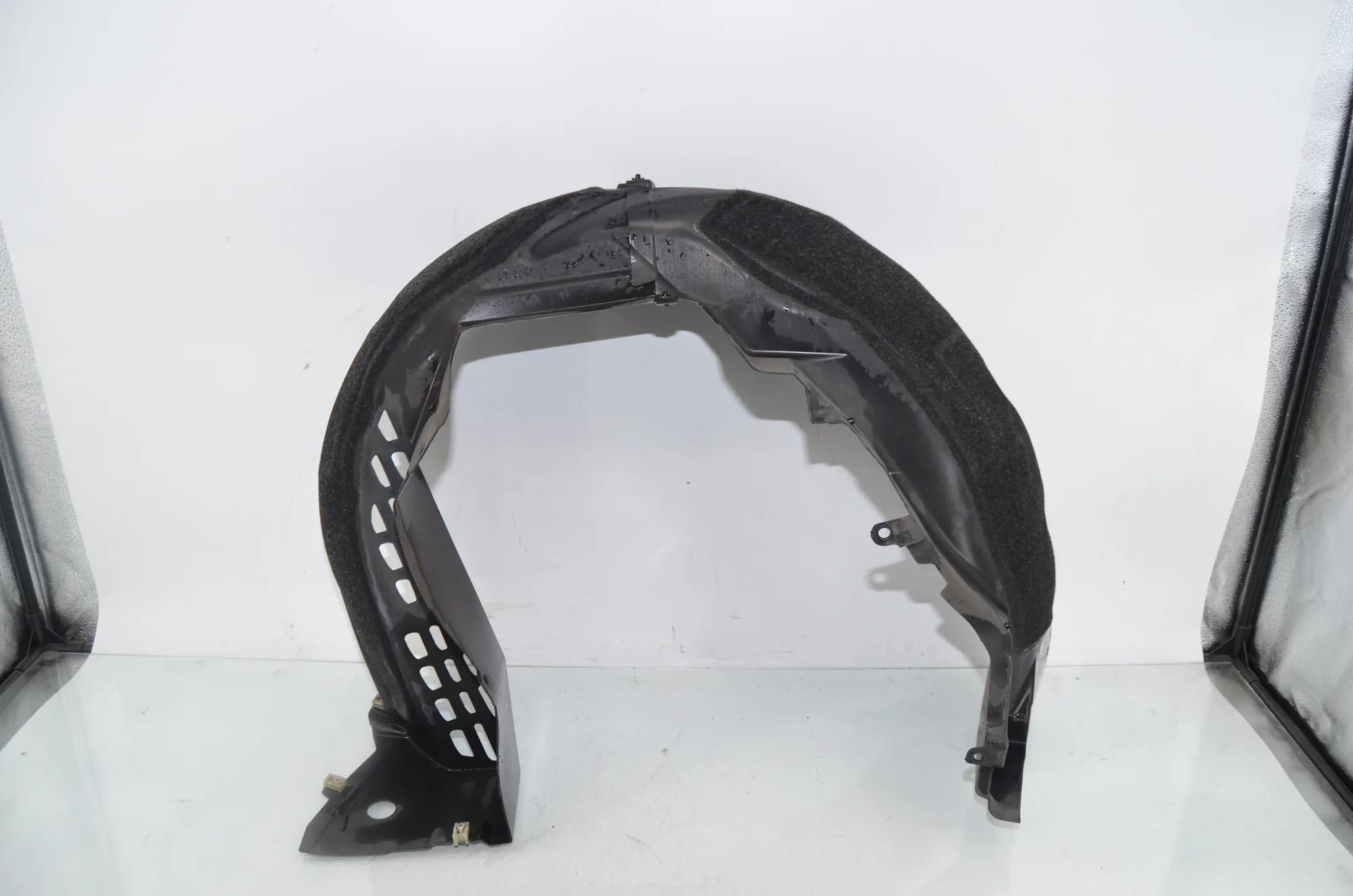 Rear Left Arch Liner – OEM 7394079 · BMW i3 (I01) s Range Extender 2019 – 3