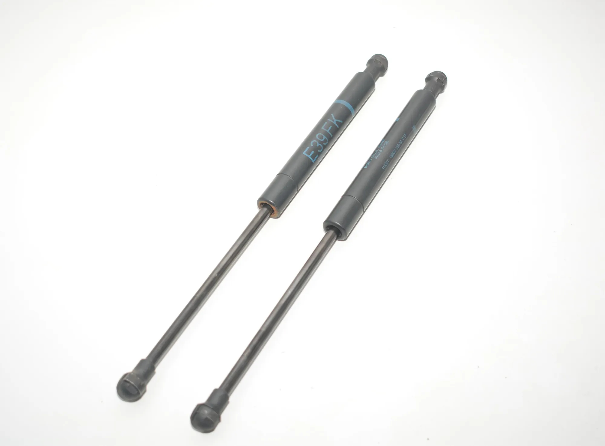 Front Left Bonnet Strut – OEM 8174866 · BMW 5 Touring (E39) 530 d 2002 – 3