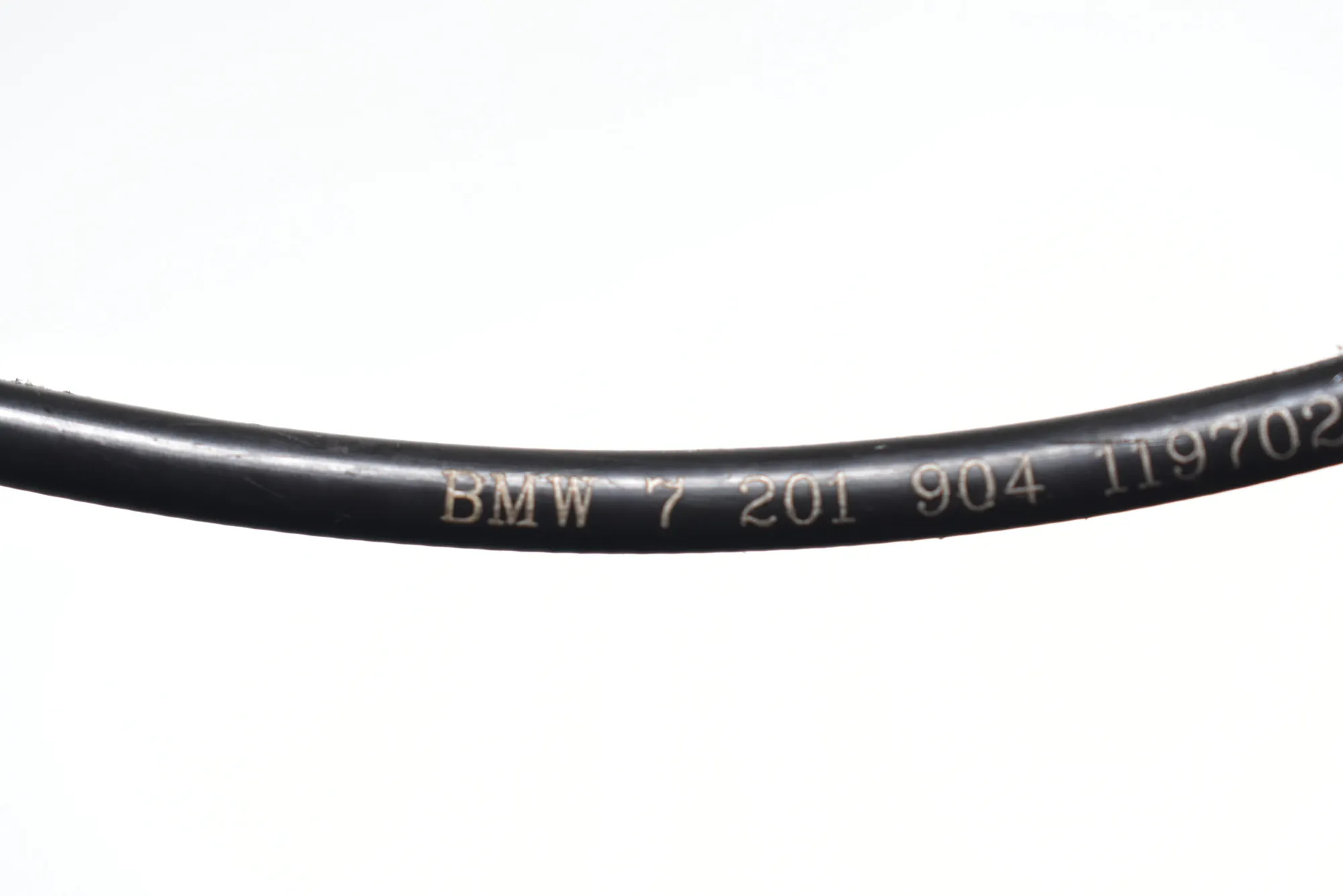 Bonnet Lock Cable – OEM 7201904 · BMW 3 (E90) 318 d 2009 – 4
