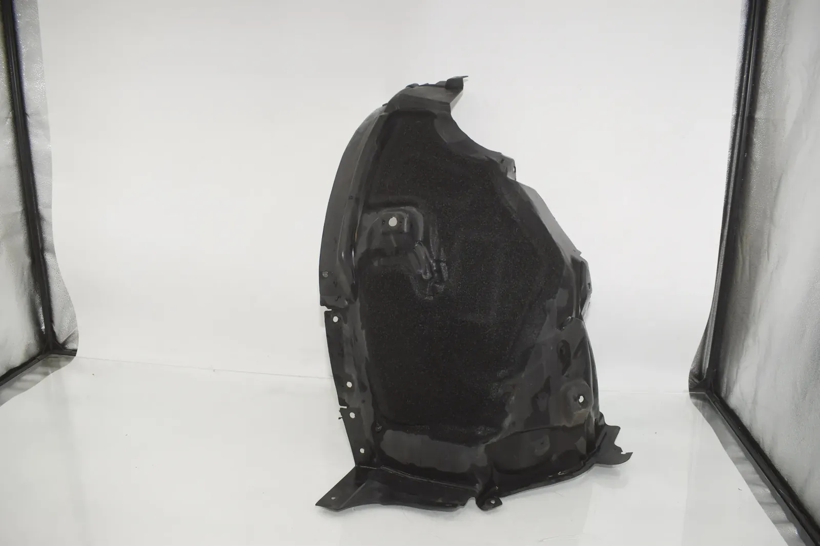 Front Left Arch Liner Rear Part – OEM 7368601 · BMW i3 (I01) s Range Extender 2019 – 2