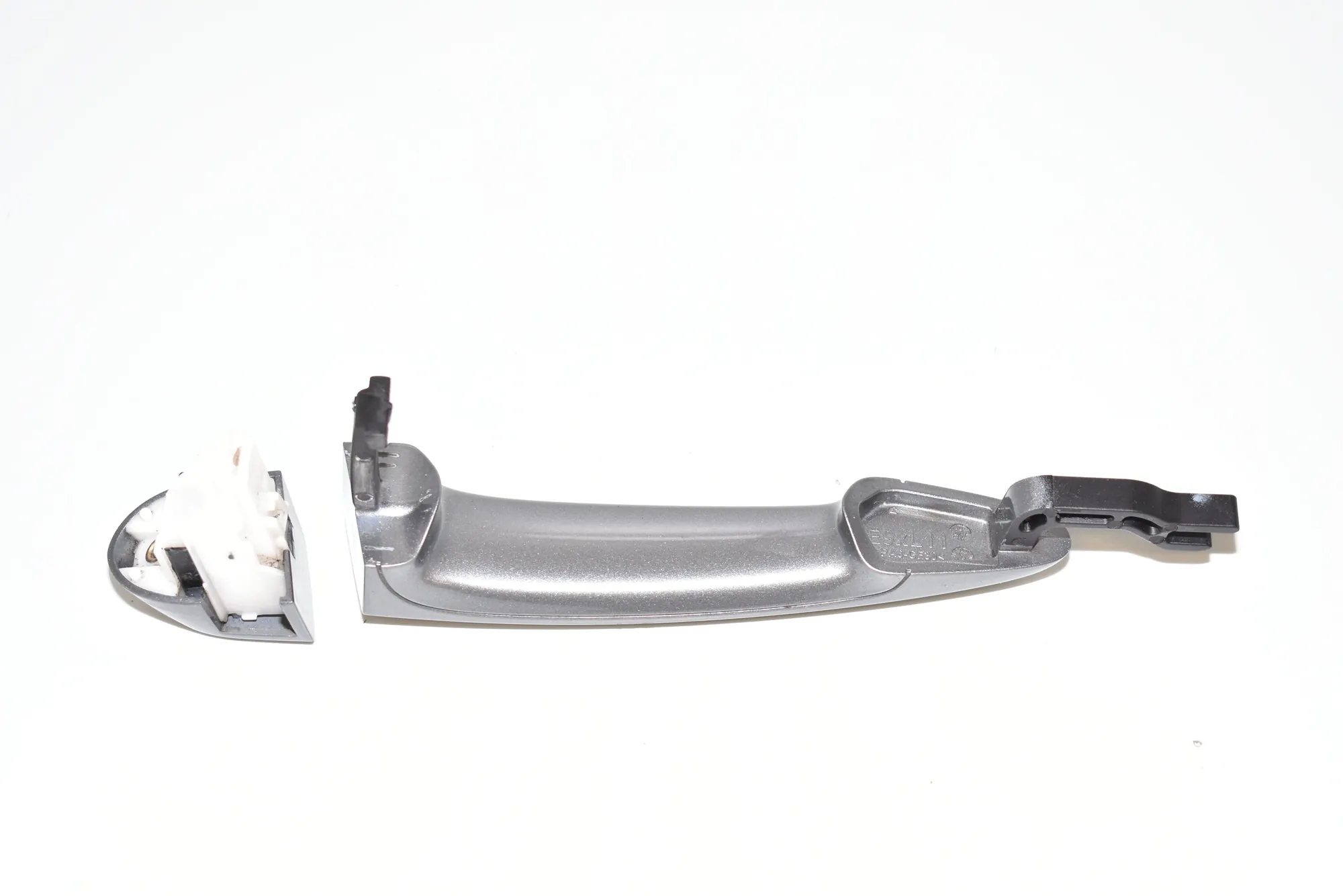 Front Left Door Exterior Handle · BMW 3 (E90) 318 d 2009 – 3