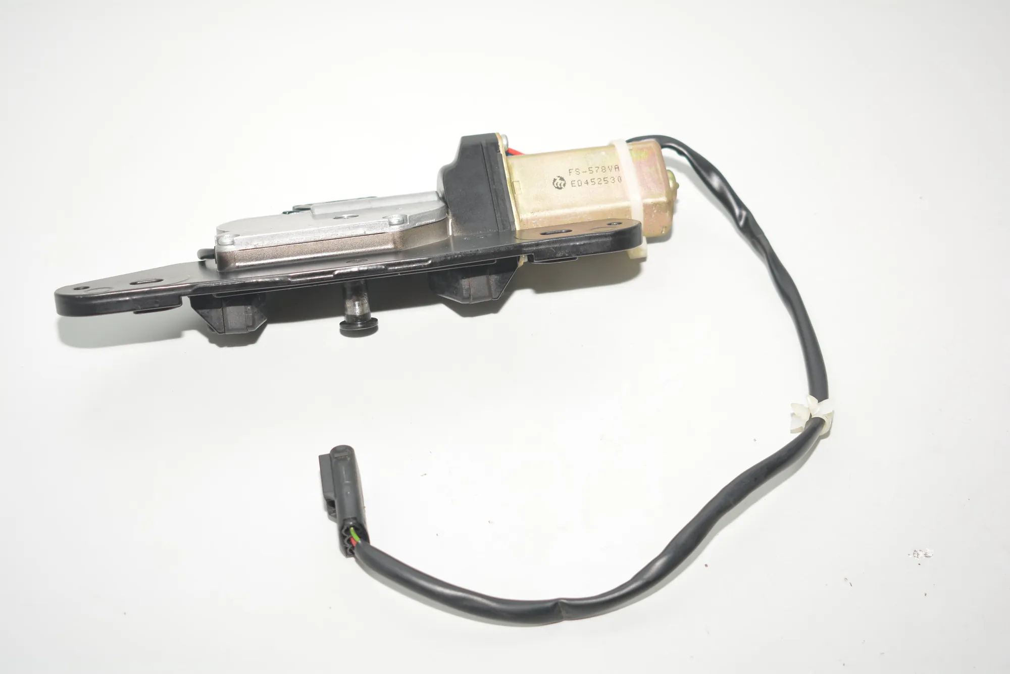 Tailgate Boot Lock – OEM 8362371 · BMW 5 Touring (E39) 530 d 2002 – 3