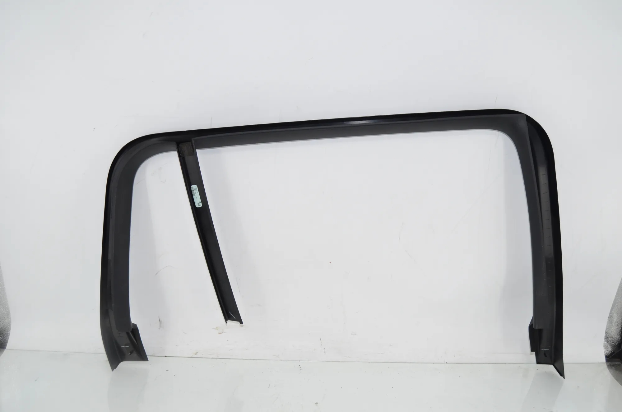 Rear Right Door Panel Trim – OEM 51427445508 · BMW X7 (G07) BMW X7 (G07) xDrive 40 i 2021 – 3