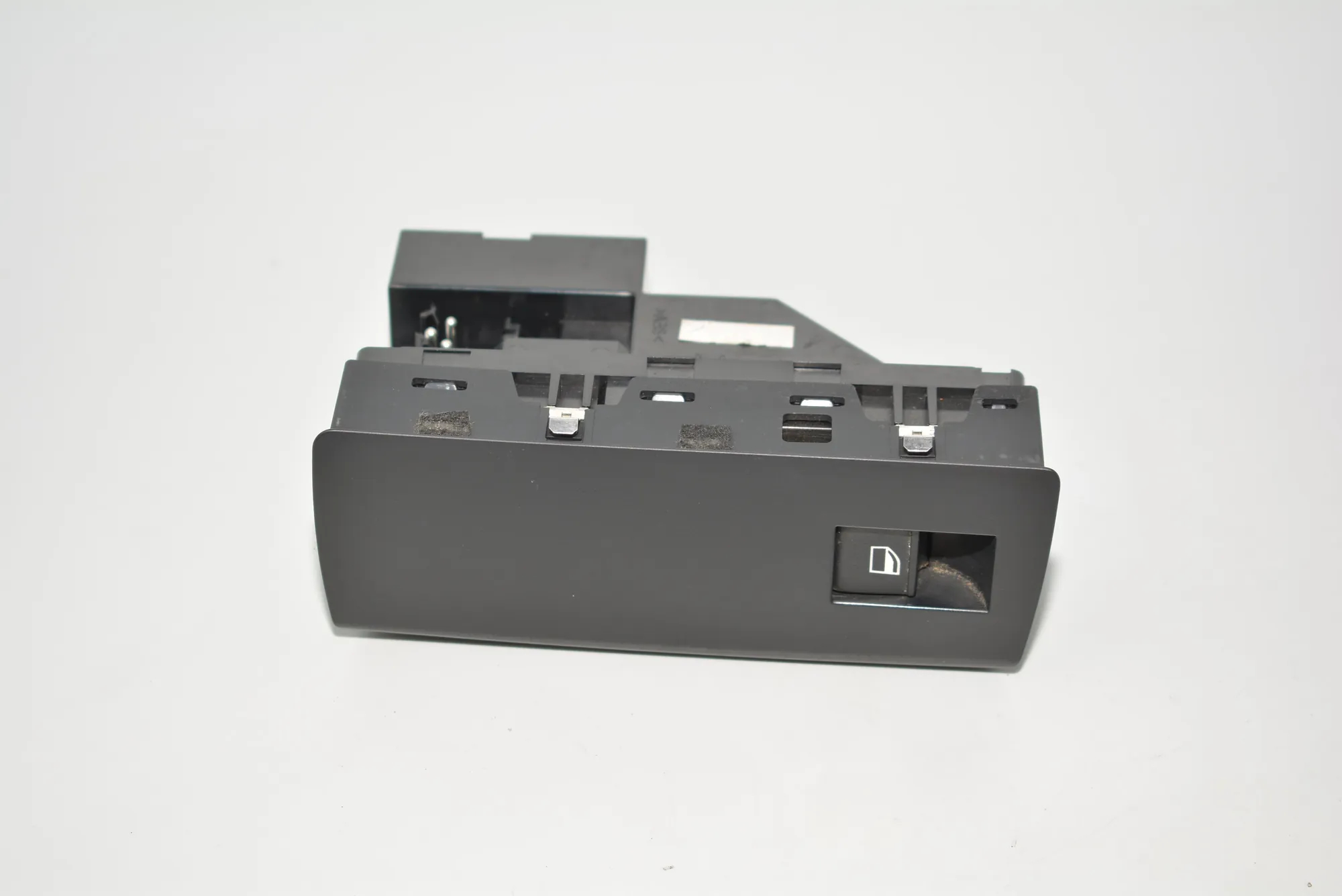 Front Left Door Window Switch – OEM 6962510 · BMW X5 (E53) 3.0 d 2005 – 2