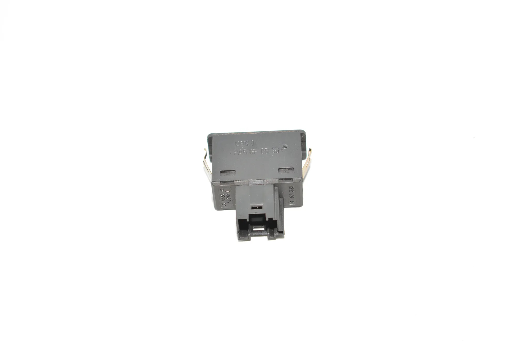 USB/AUX-In Socket Port – OEM 8368346 · BMW X5 (E53) 3.0 d 2005 – 3
