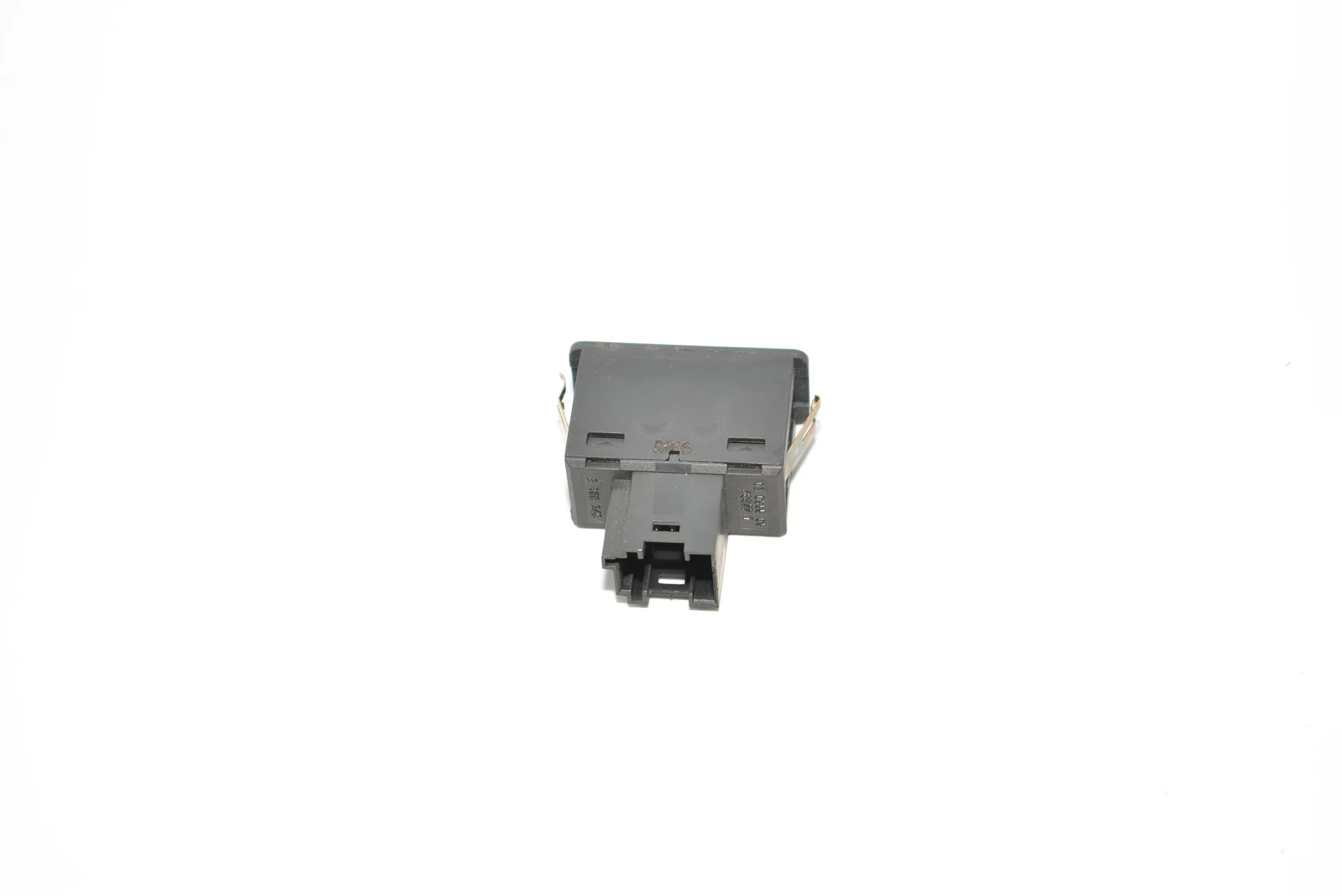 USB/AUX-In Socket Port – OEM 8368346 · BMW X5 (E53) 3.0 d 2005 – 2