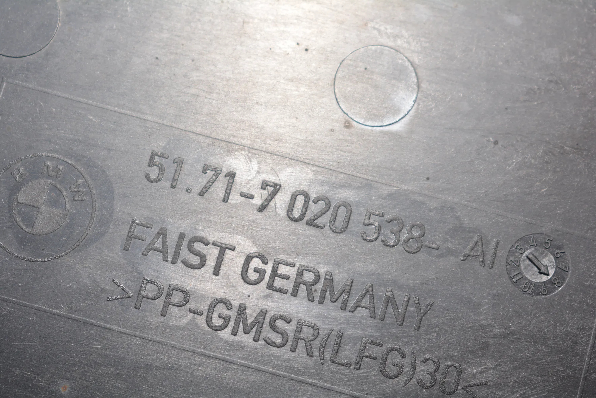 Other Underbody Cover – OEM 7020538 · BMW 7 (E65, E66, E67) 745 d 2005 – 5