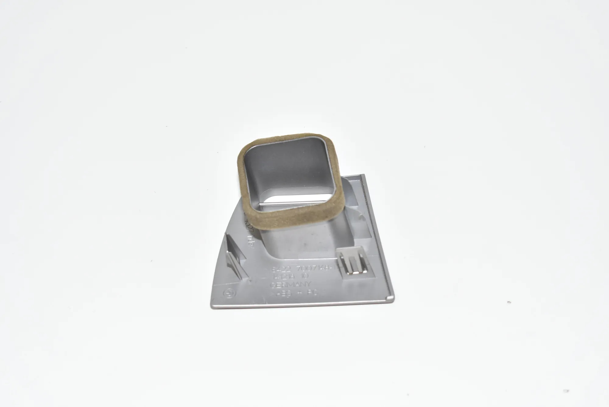 Other Interior Parts – OEM 7007148 · BMW 7 (E65, E66, E67) 745 d 2005 – 3