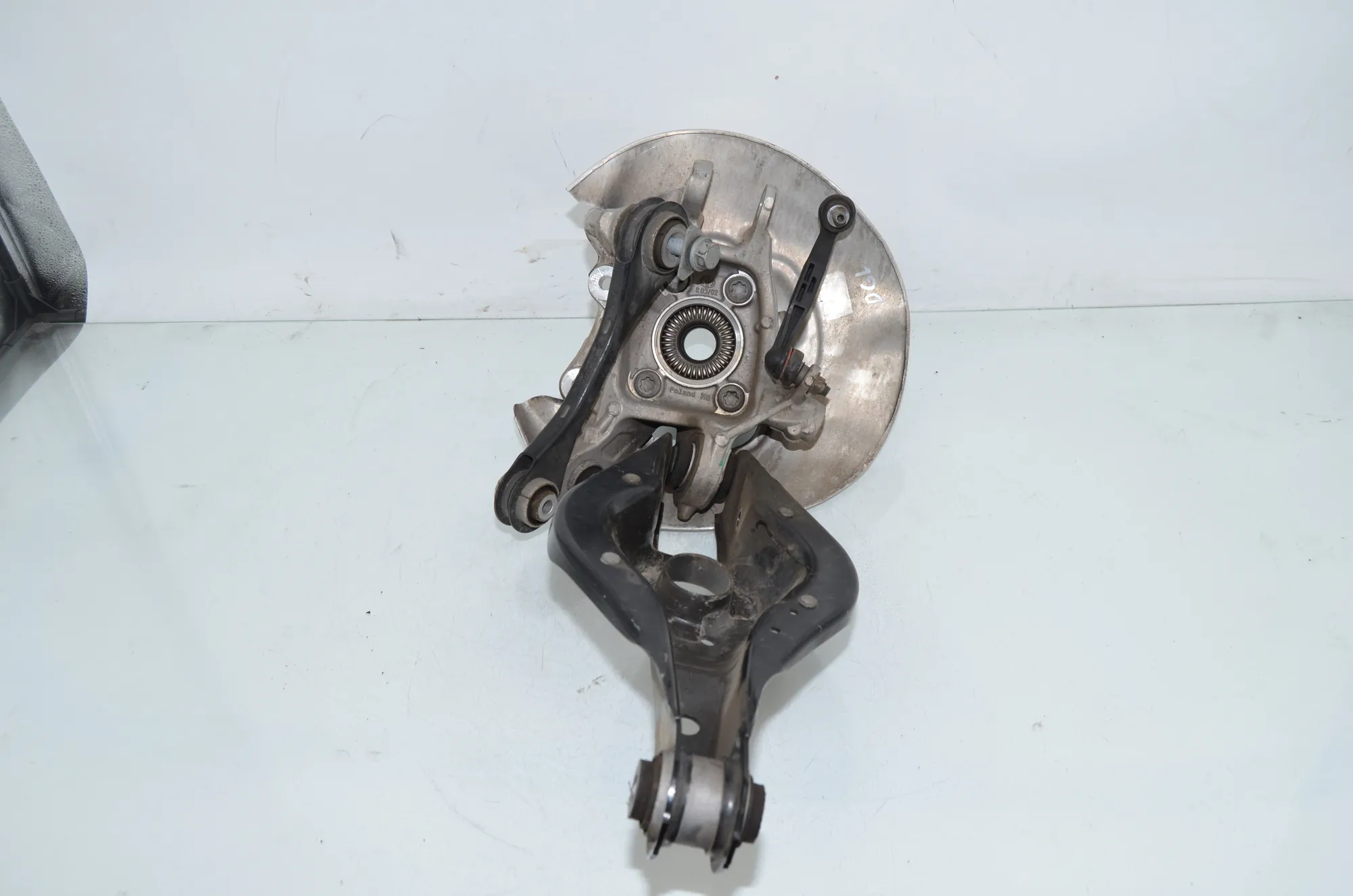 Rear Right Wheel Hub – OEM 6886448 · BMW 3 Touring (G21) BMW 3 Touring (G21) 330 e Plug-in-Hybrid 2021 – 4
