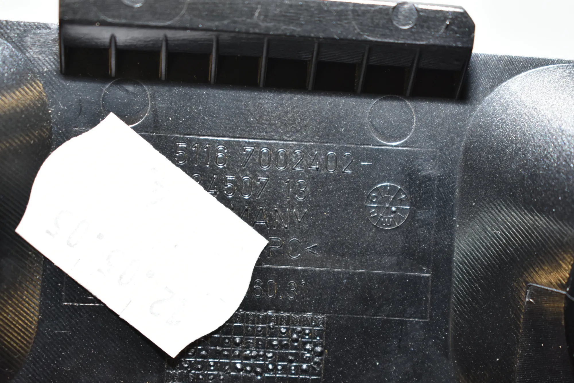Other Interior Parts – OEM 7002402 · BMW 7 (E65, E66, E67) 745 d 2005 – 4