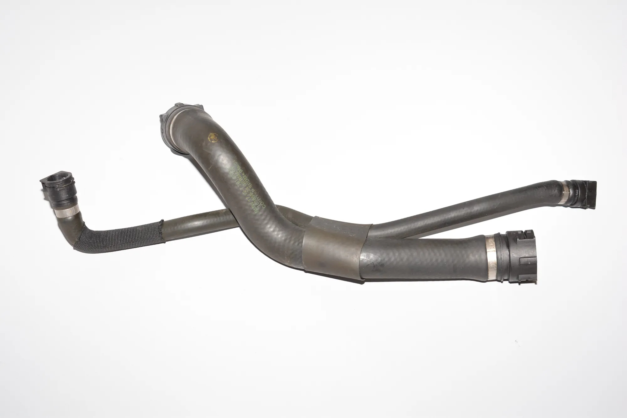 Coolant Hose Pipe – OEM 7791862 · BMW 7 (E65, E66, E67) 745 d 2005 – 3