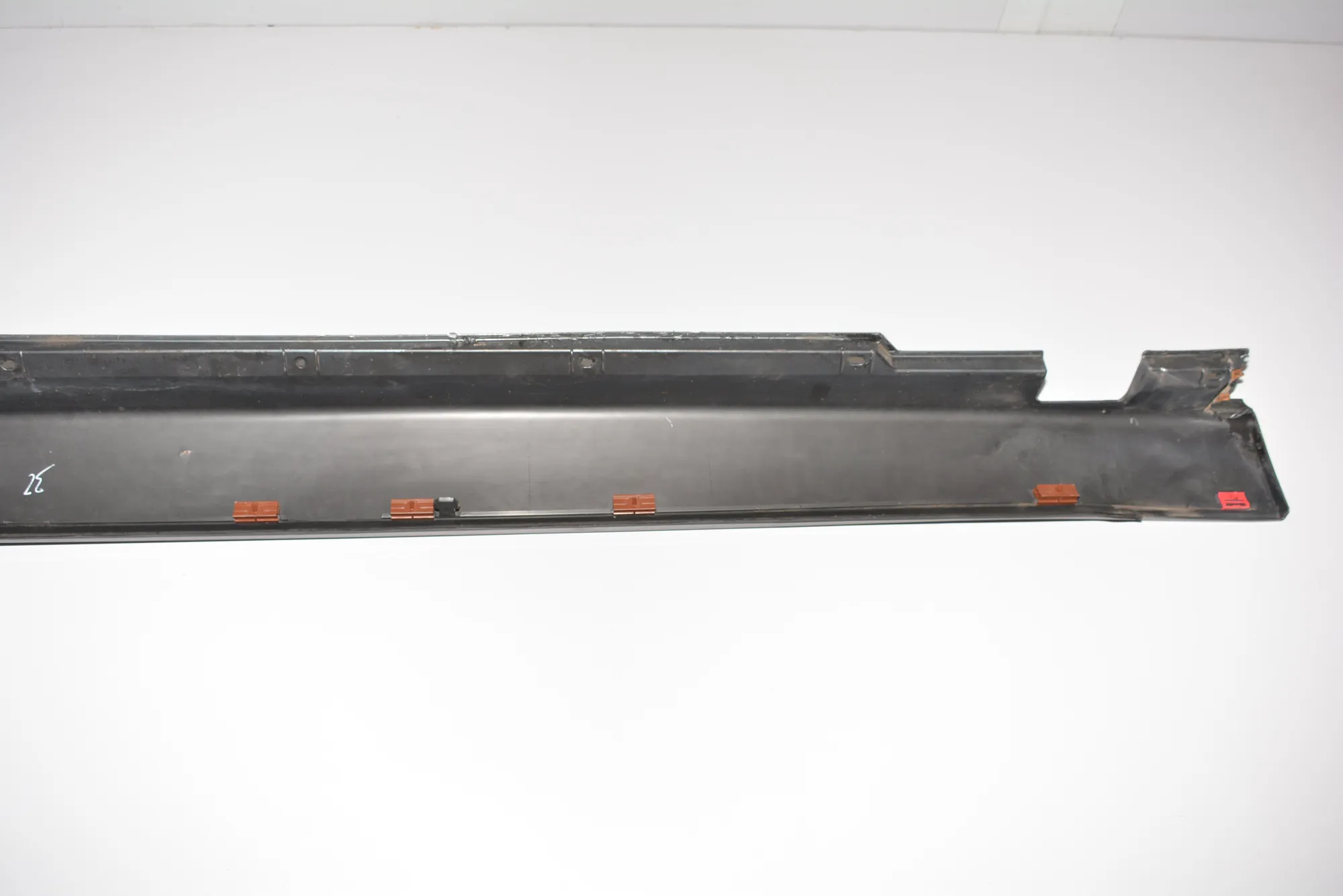 Left Side Plastic Sideskirt Cover – OEM 7145433 · BMW 7 (E65, E66, E67) 745 d 2005 – 7