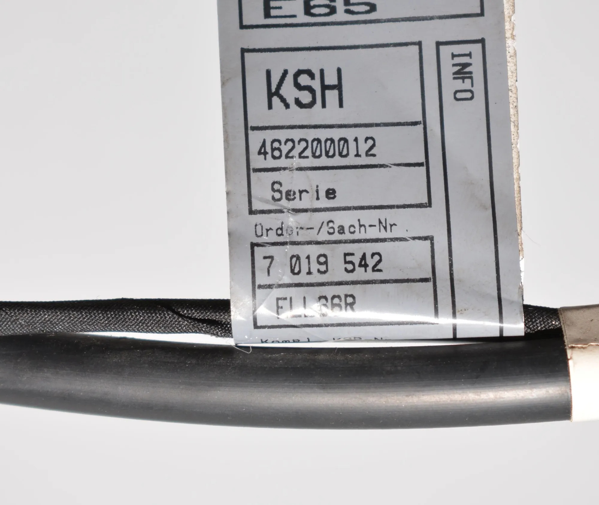 Headlight Washer Nozzle Pipe – OEM 7019542 · BMW 7 (E65, E66, E67) 745 d 2005 – 5
