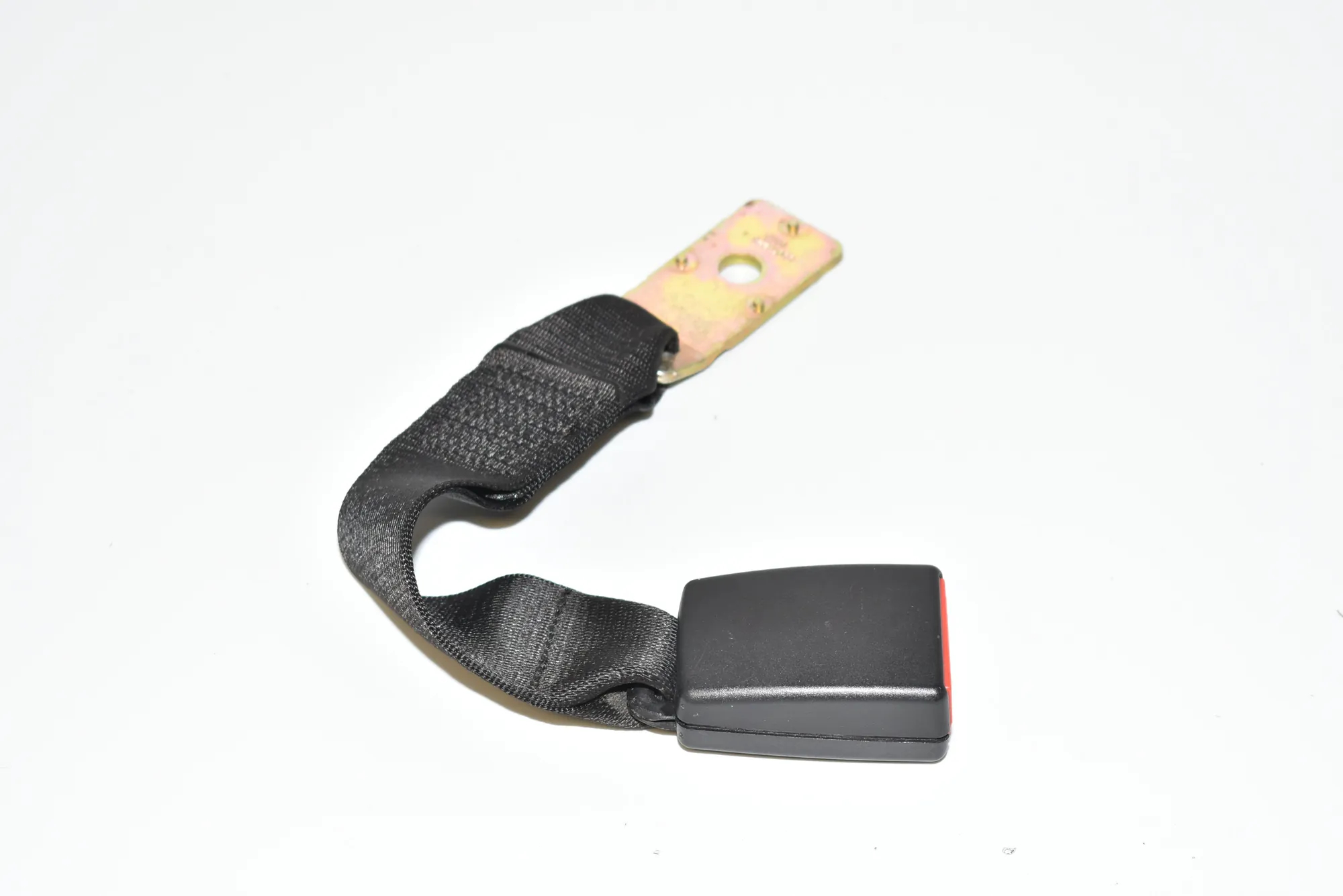 Rear Middle Seat Buckle – OEM 7018249 · BMW 7 (E65, E66, E67) 745 d 2005 – 2