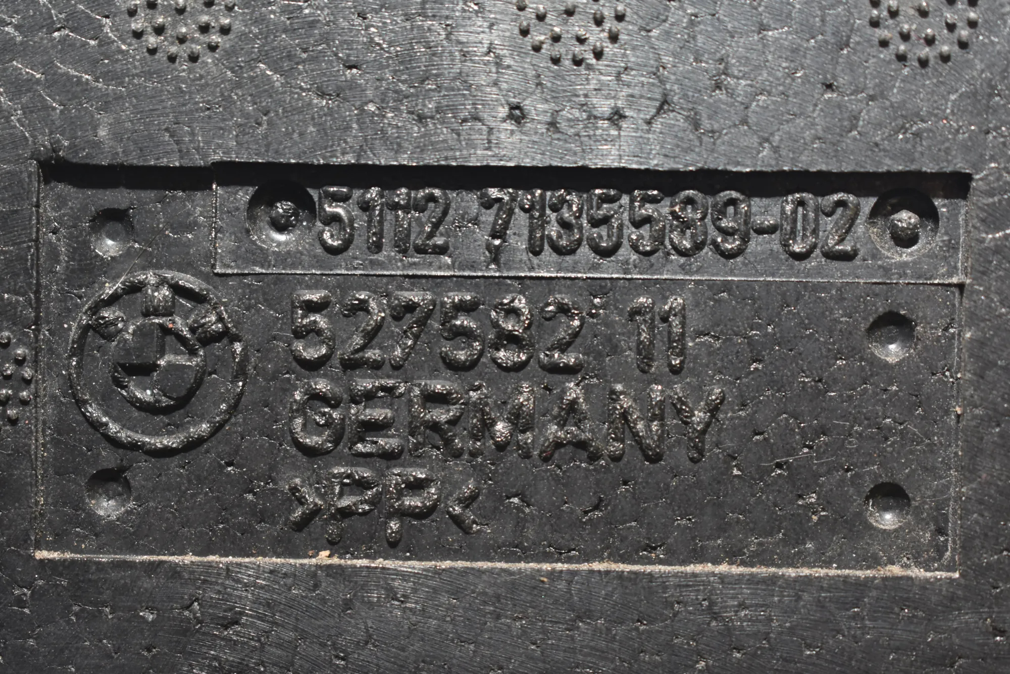 Rear Bumper Foam – OEM 7135589 · BMW 7 (E65, E66, E67) 745 d 2005 – 5