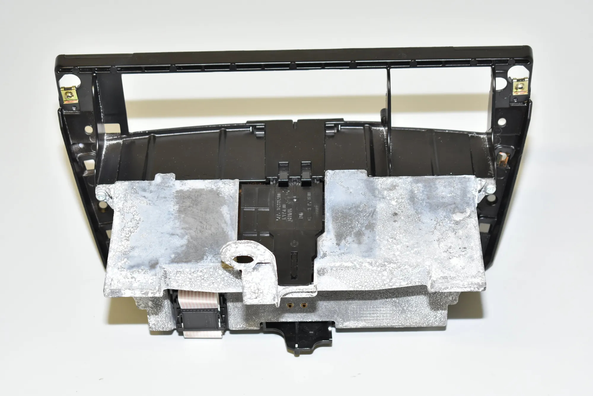Other Interior Parts – OEM 7032886 · BMW 7 (E65, E66, E67) 745 d 2005 – 3