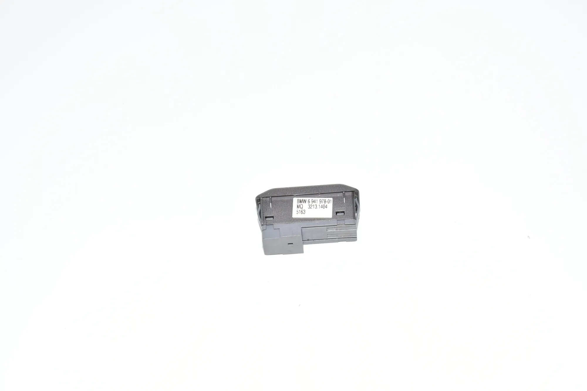 Switches – OEM 6941978 · BMW 7 (E65, E66, E67) 745 d 2005 – 3