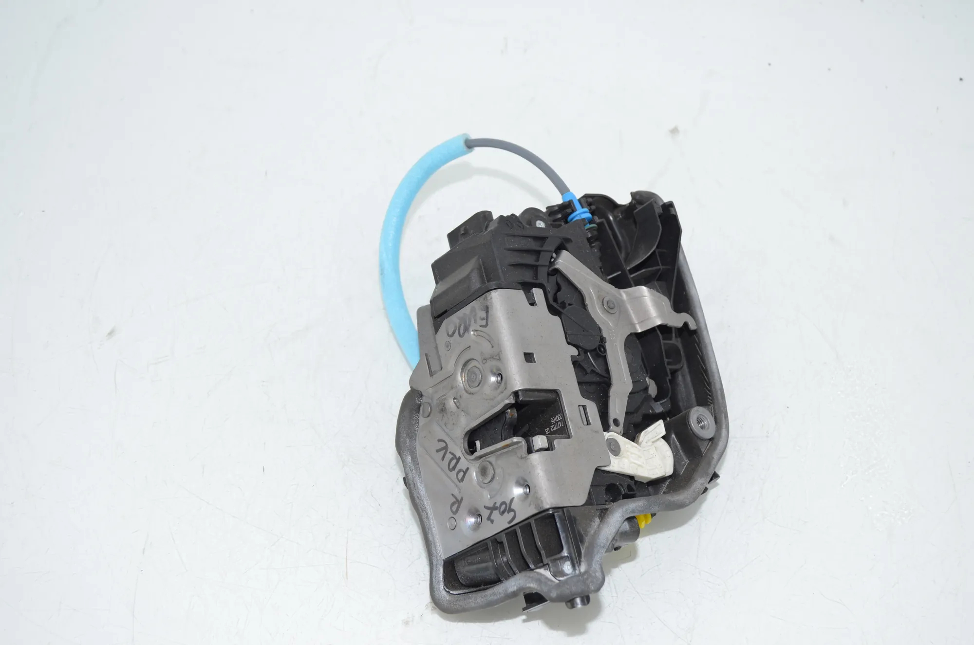 Front Right Door Lock – OEM 7477702 · BMW 5 (G30) BMW 5 (G30) M 550 i xDrive 2020