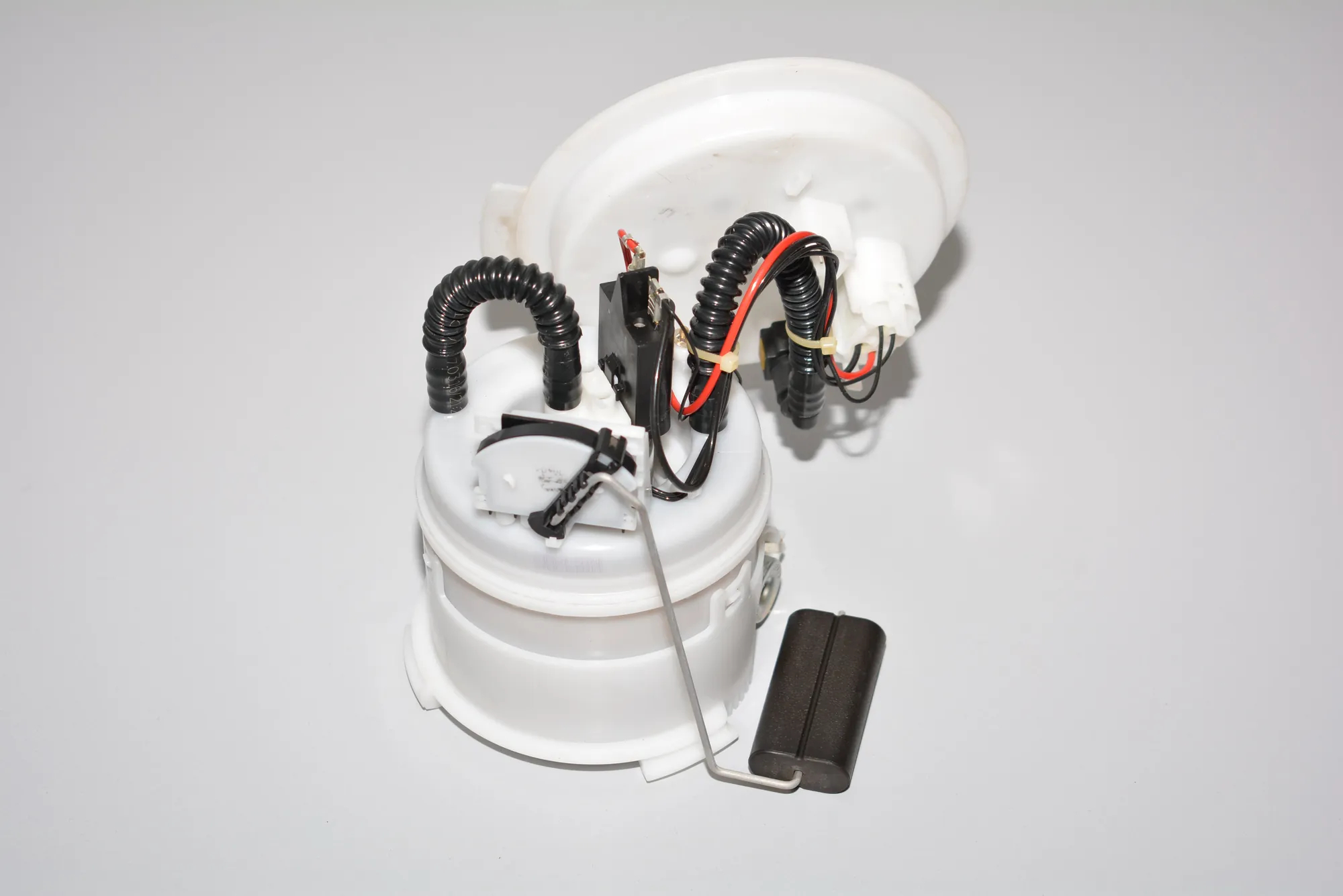 Fuel Tank Pump – OEM 7349443 · BMW i3 (I01) Hybrid 2016 – 3