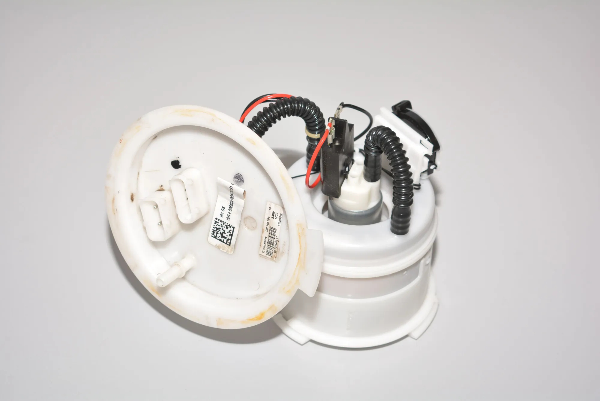 Fuel Tank Pump – OEM 7349443 · BMW i3 (I01) Hybrid 2016