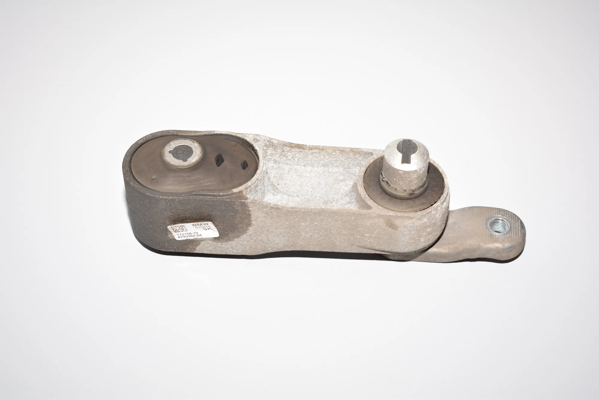 Gearbox Mount – OEM 6793362 · BMW i3 (I01) Hybrid 2016 – 3