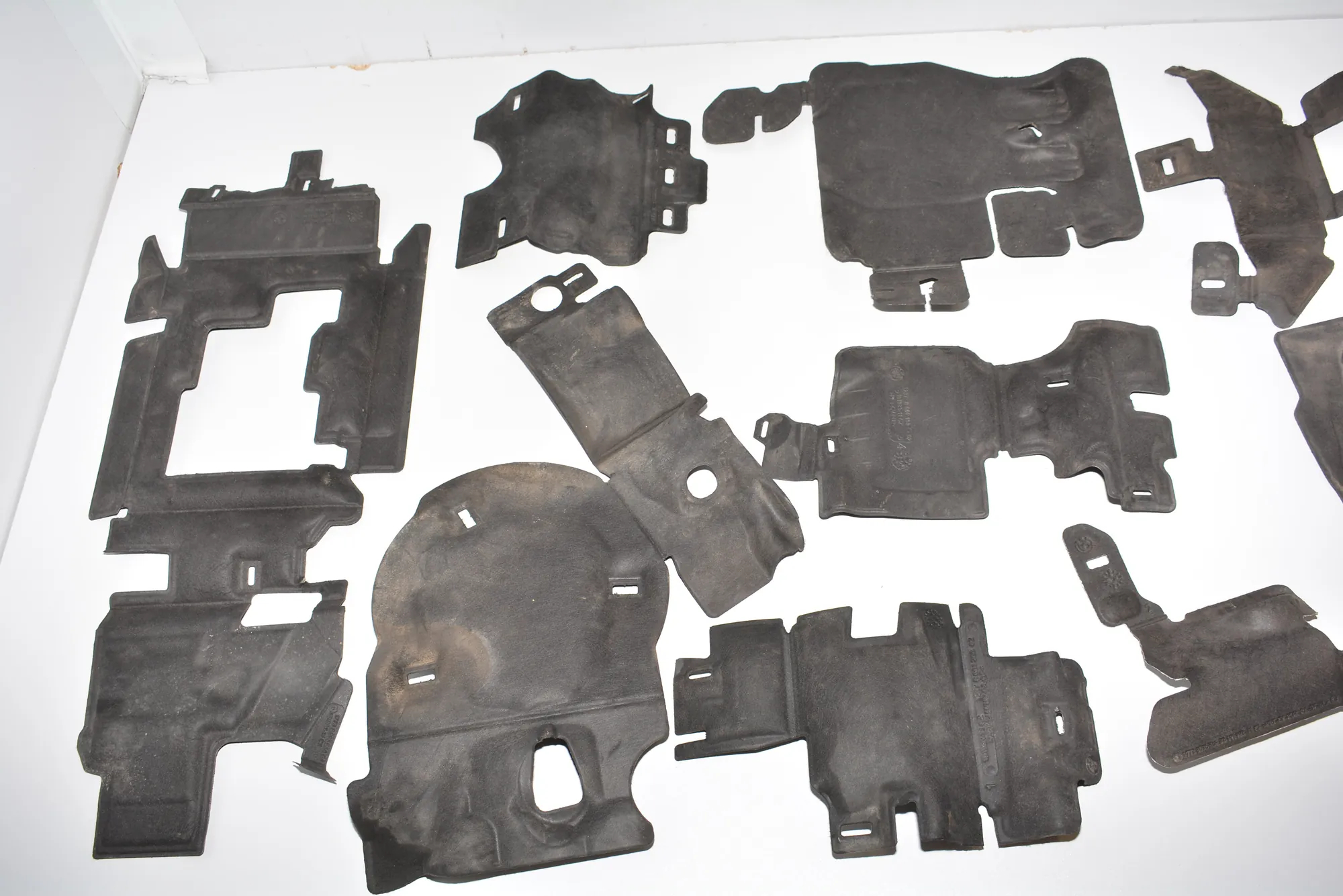Other Engine Compartment Parts – OEM 8535504 · BMW i3 (I01) Hybrid 2016 – 2