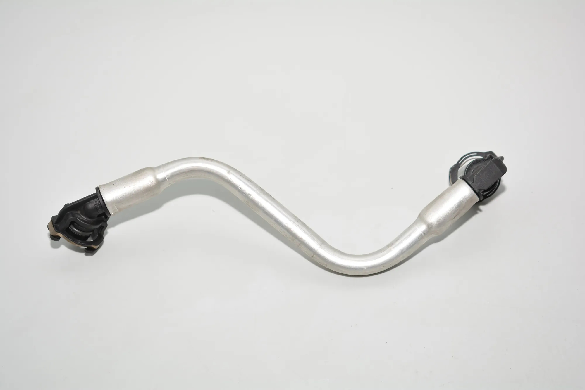 Vacuum Tube – OEM 7640120 · BMW i3 (I01) Hybrid 2016 – 4