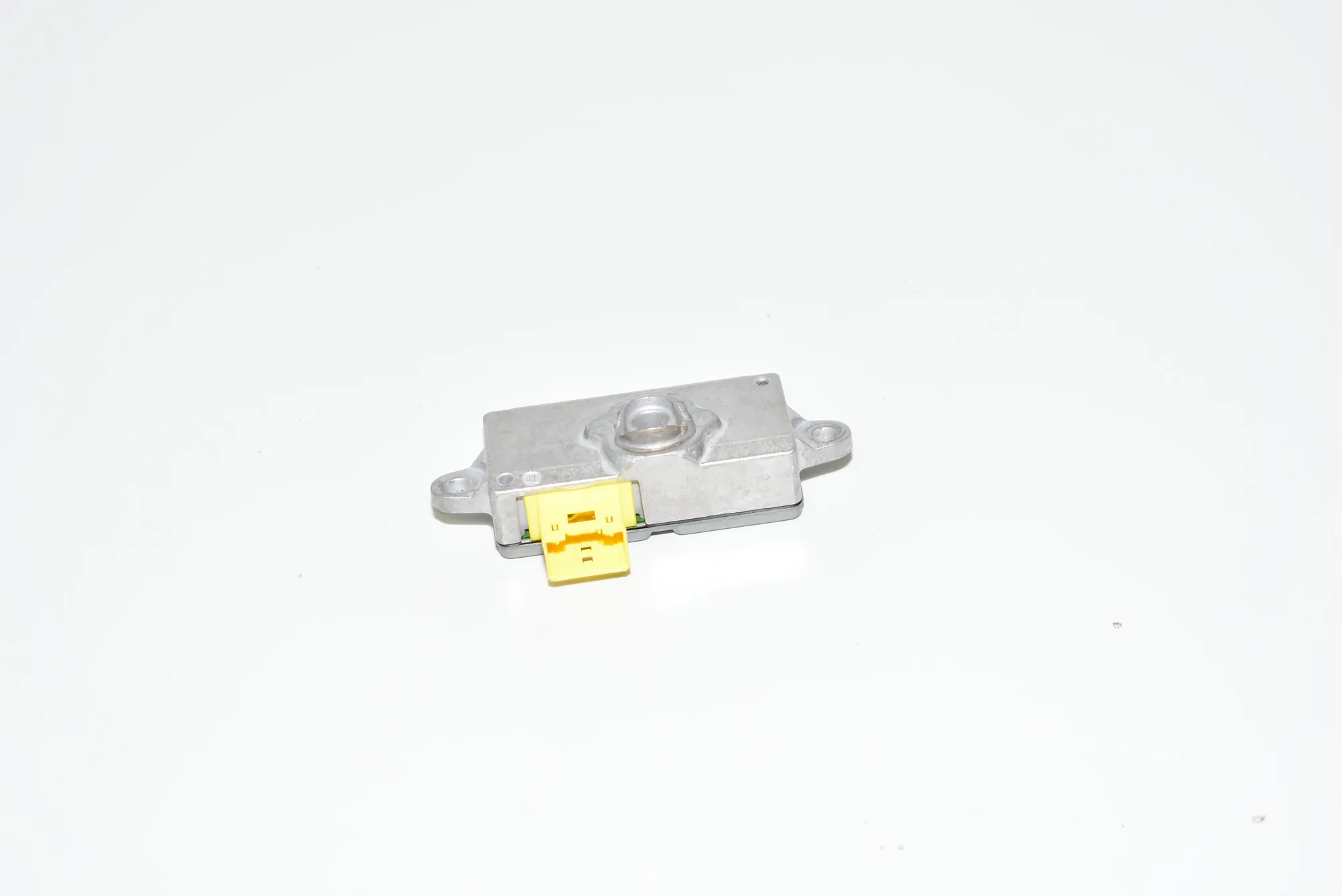 SRS Control Unit – OEM 6970908 · BMW 7 (E65, E66, E67) 745 d 2005 – 3