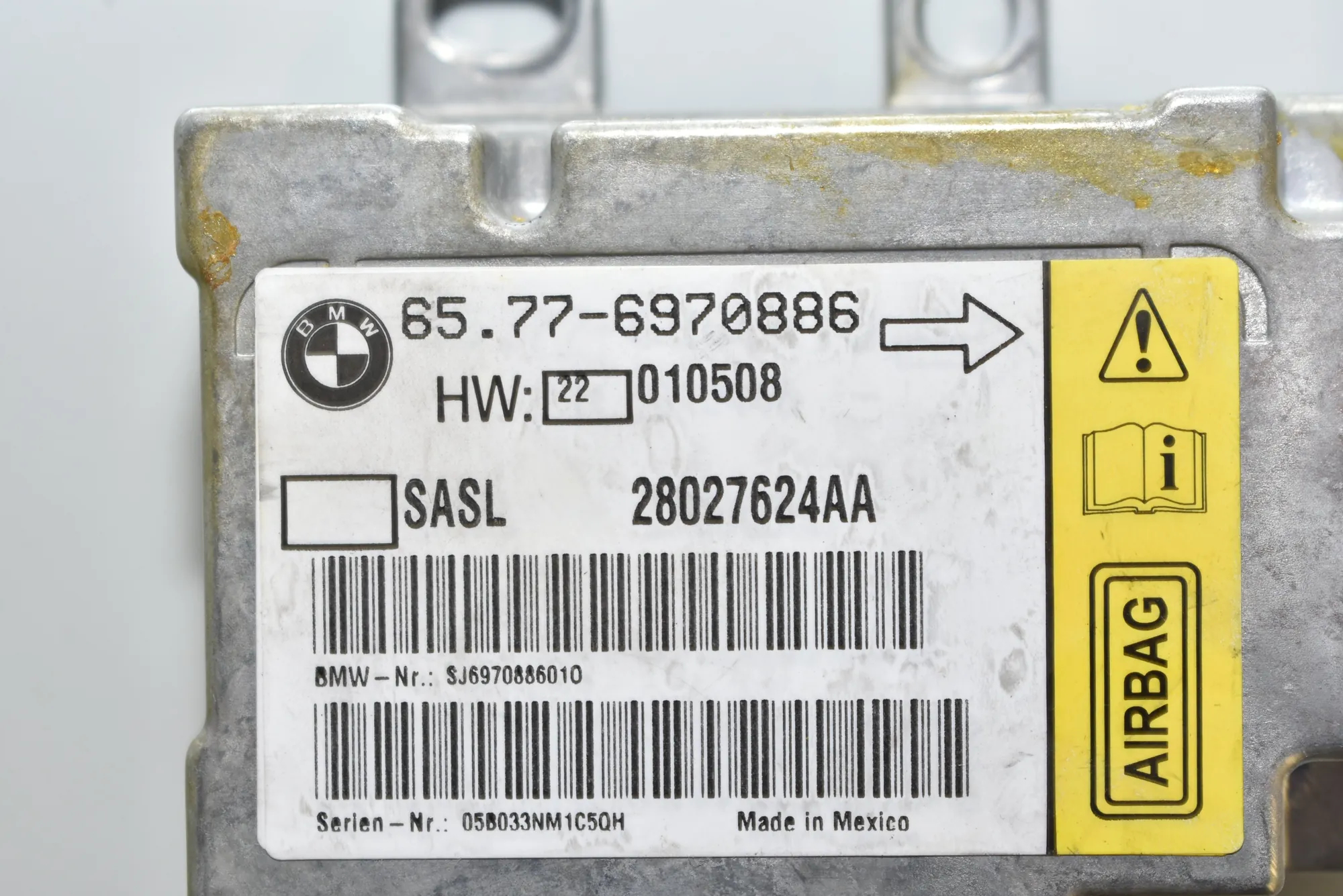 SRS Control Unit – OEM 6970886 · BMW 7 (E65, E66, E67) 745 d 2005 – 4
