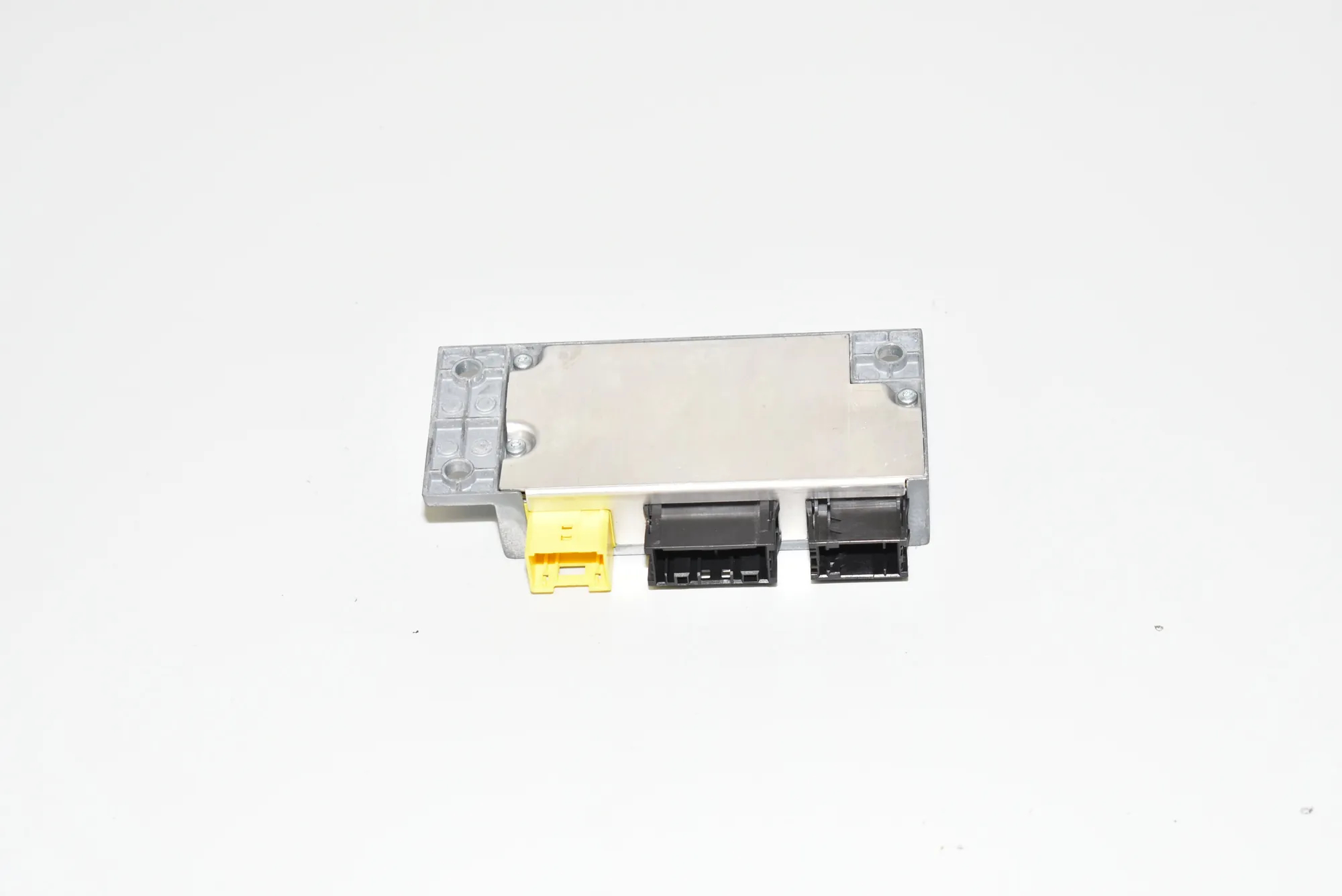 SRS Control Unit – OEM 6970904 · BMW 7 (E65, E66, E67) 745 d 2005 – 3
