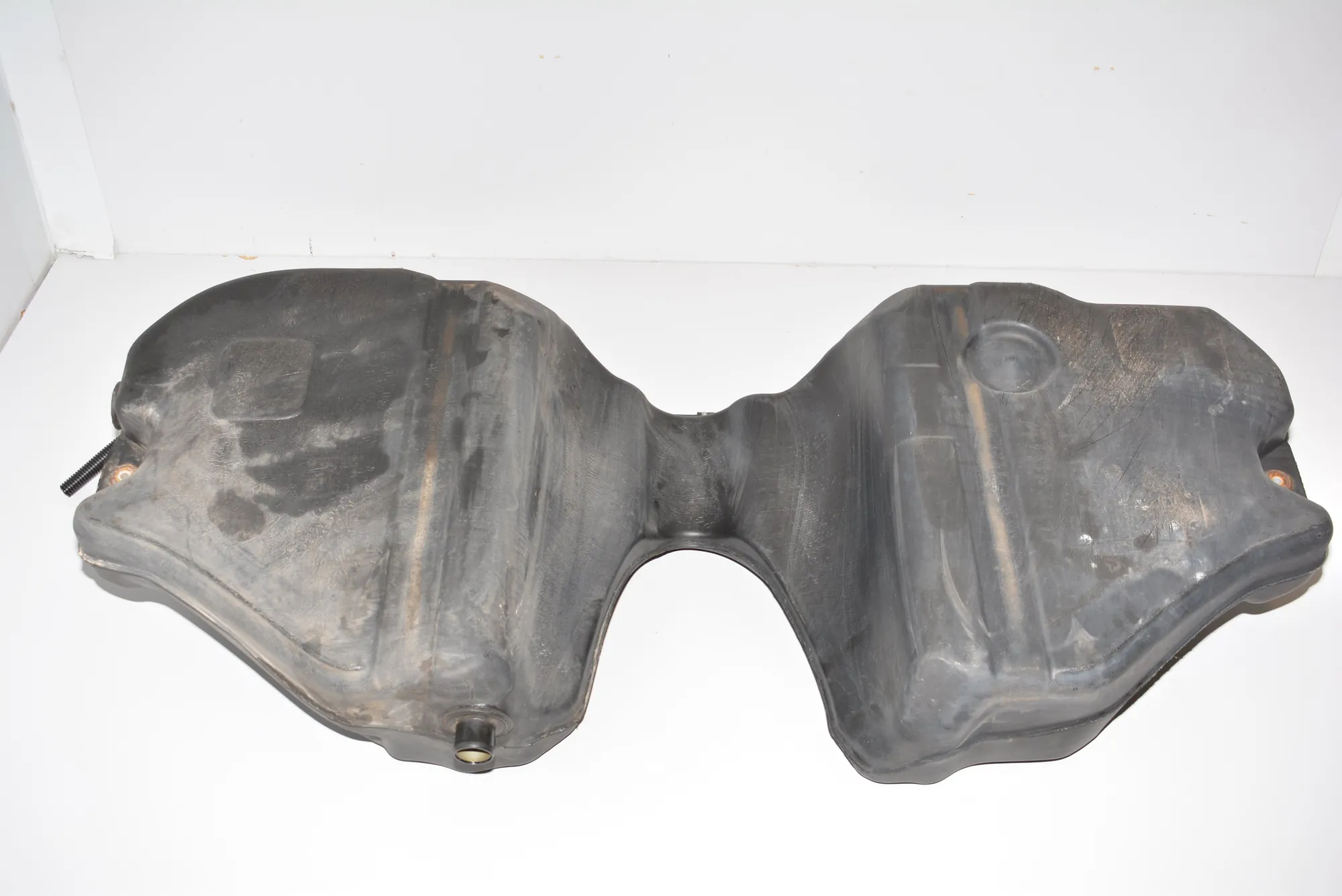 Fuel Tank – OEM 5019872D · BMW 7 (E65, E66, E67) 745 d 2005 – 3