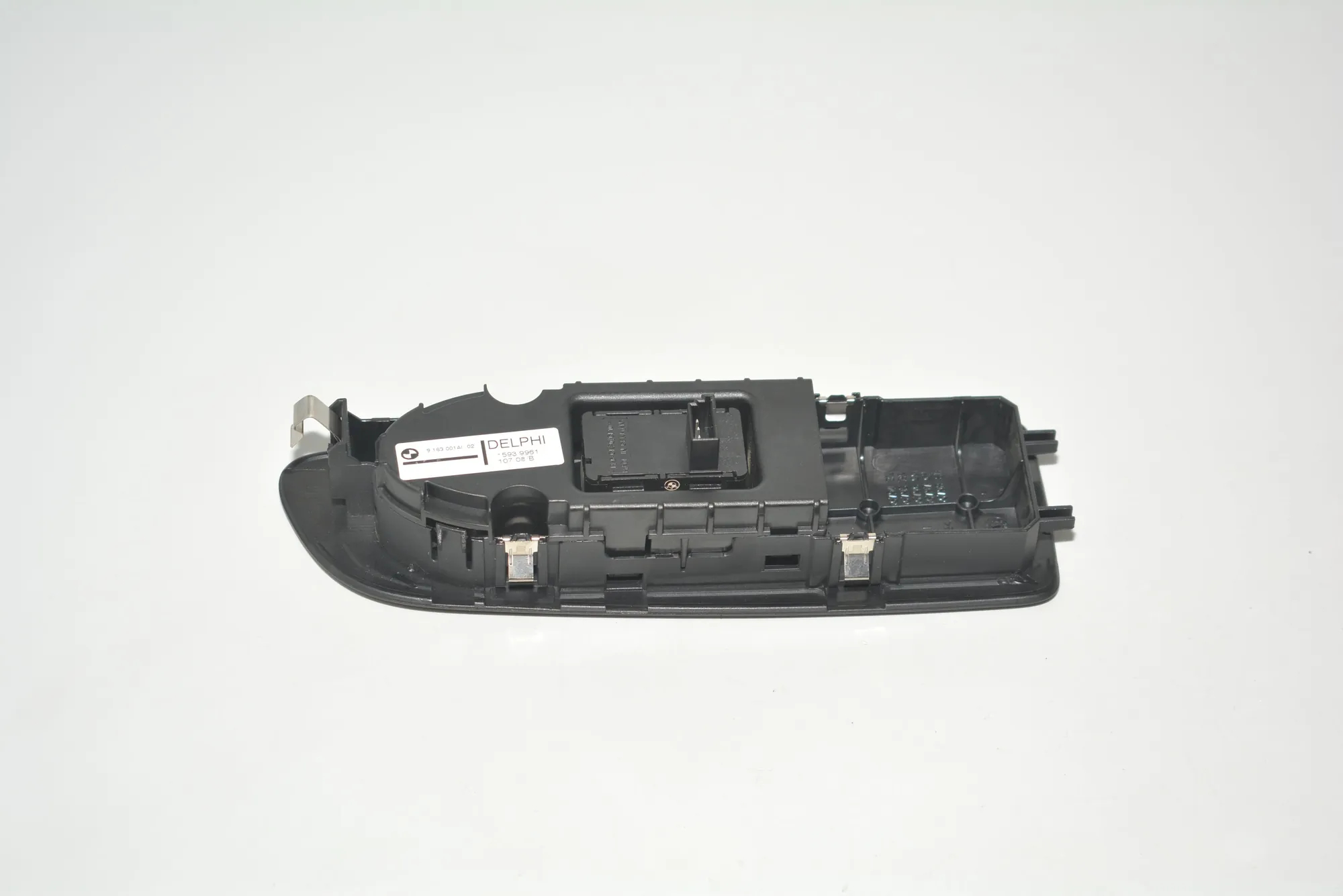 Front Left Door Window Switch – OEM 9163001 · BMW 1 (E81) 118 d 2008 – 4