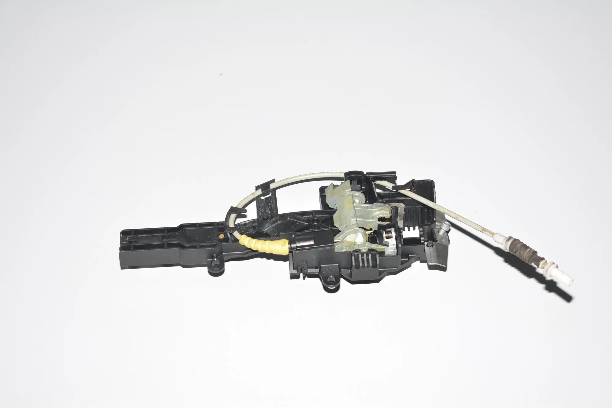 Front Right Door Interior Handle Frame – OEM 7059677 · BMW 1 (E81) 118 d 2008 – 4