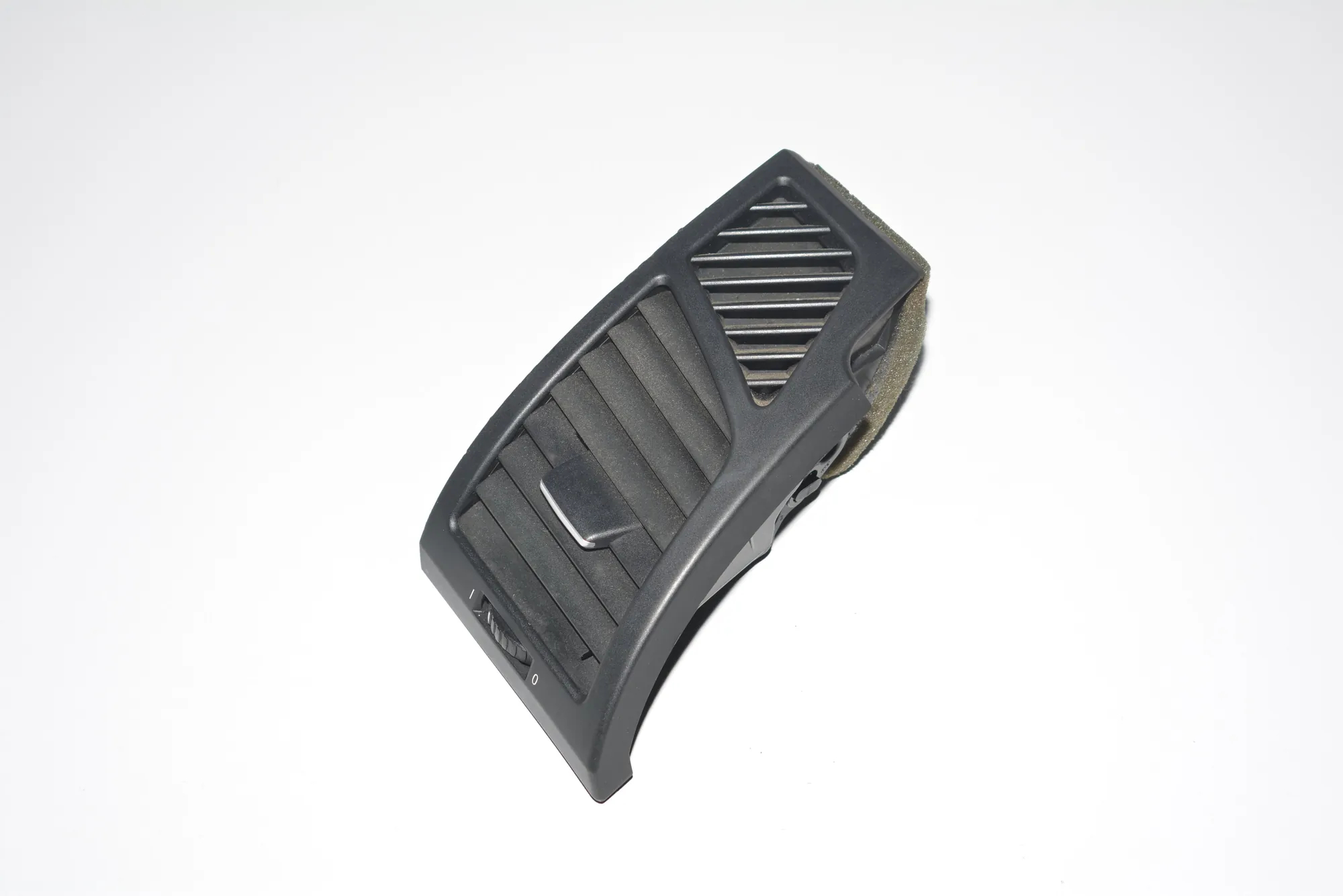 Dashboard Air Vents – OEM 7059188 · BMW 1 (E81) 118 d 2008