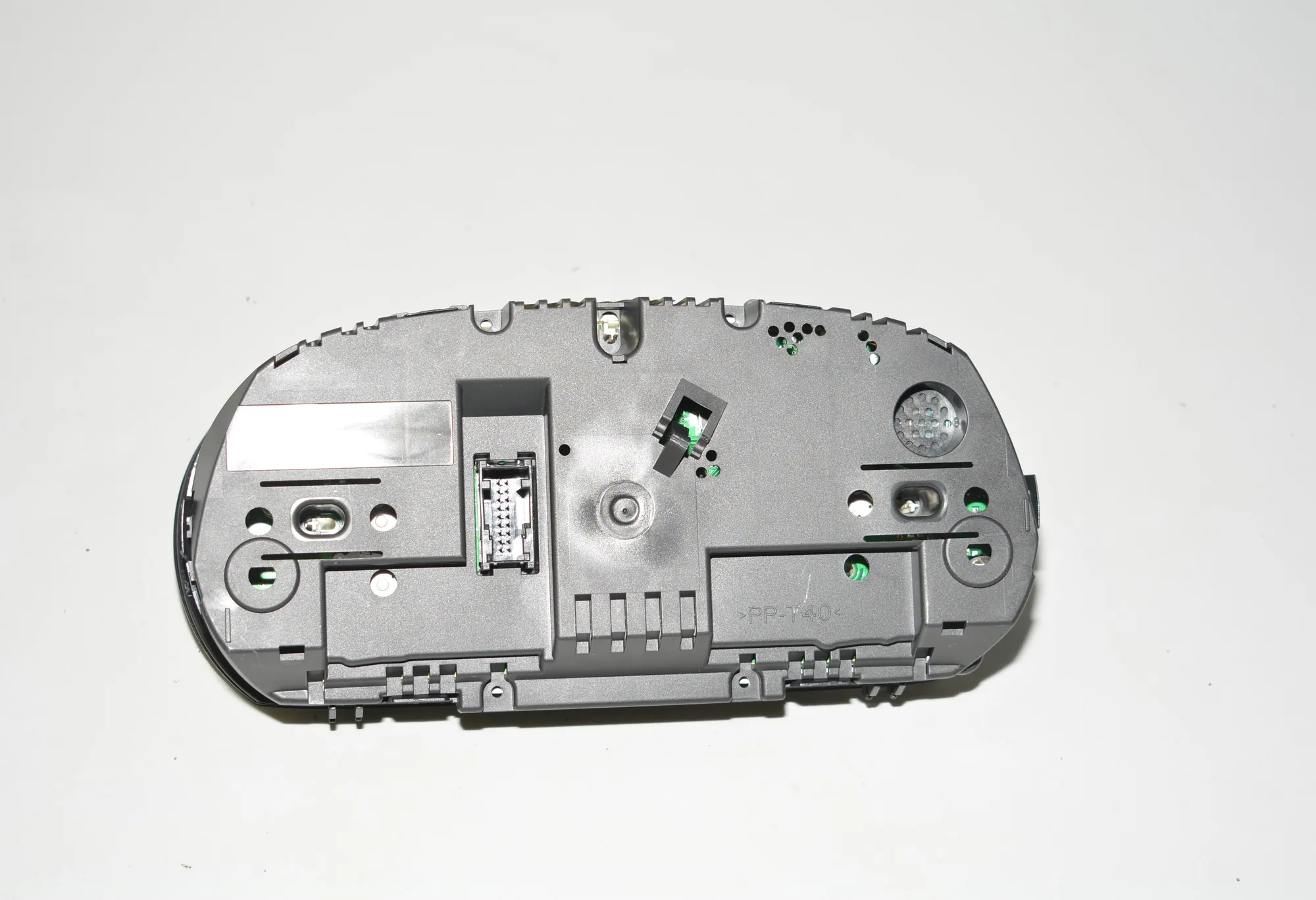 Instrument Cluster Speedometer – OEM 9166822 · BMW 1 (E81) 118 d 2008 – 4